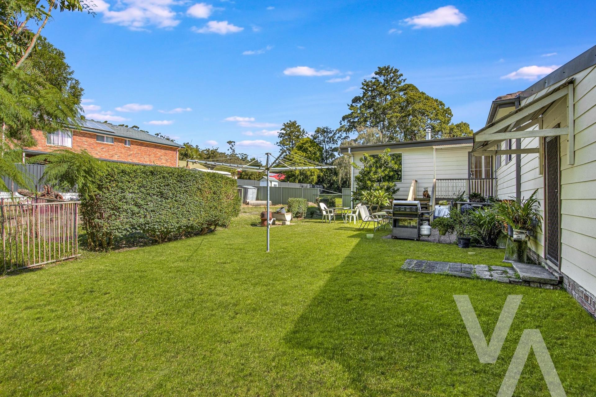 9 The Broadway  Killingworth NSW