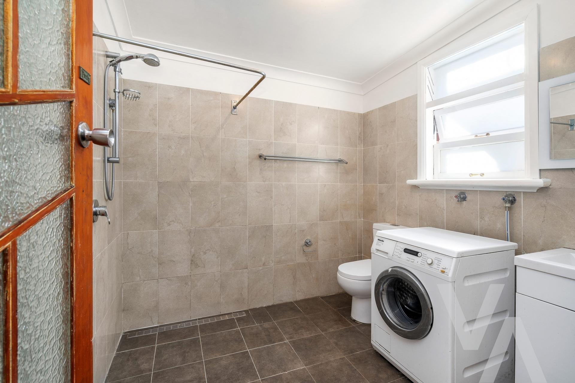 85 Dunbar  Street Stockton NSW