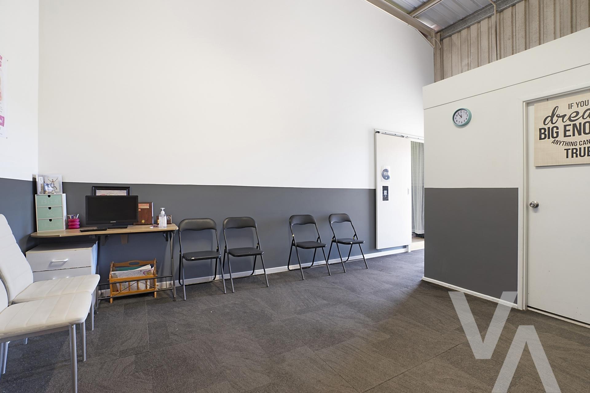 6 Torrens Avenue Cardiff NSW