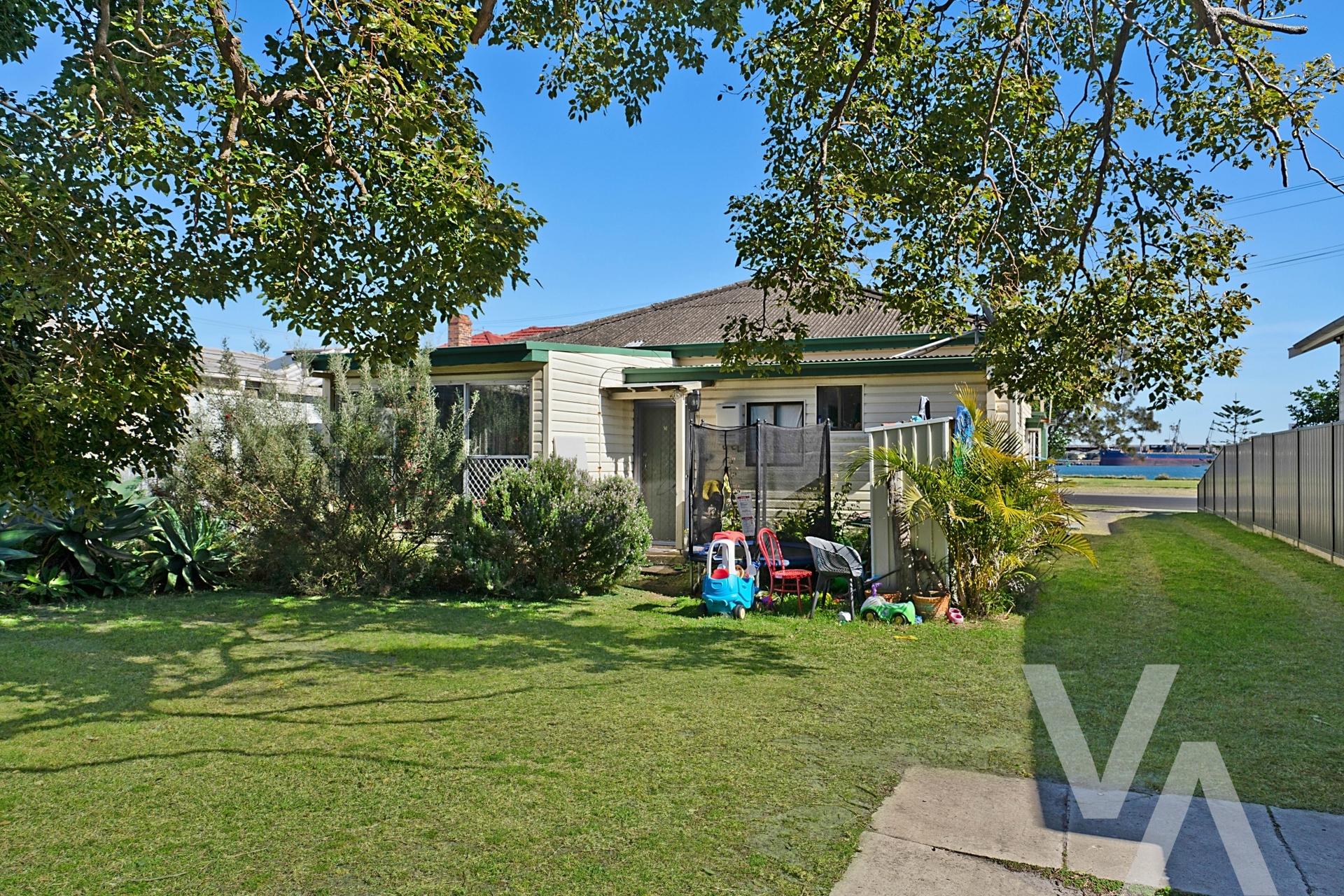 Unit 3/160 Fullerton Street Stockton Stockton NSW