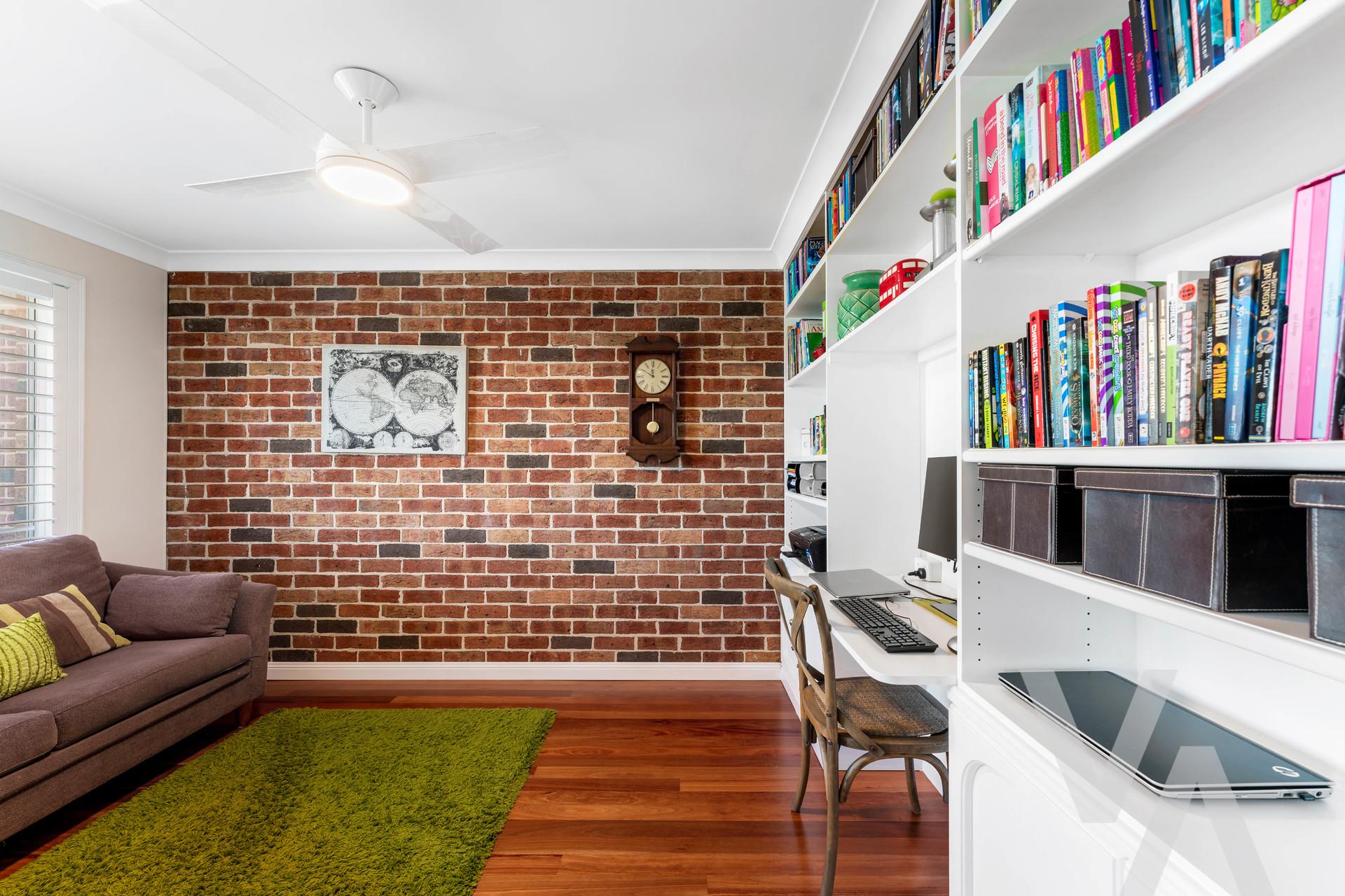 38 Whitehaven Drive Lakelands NSW