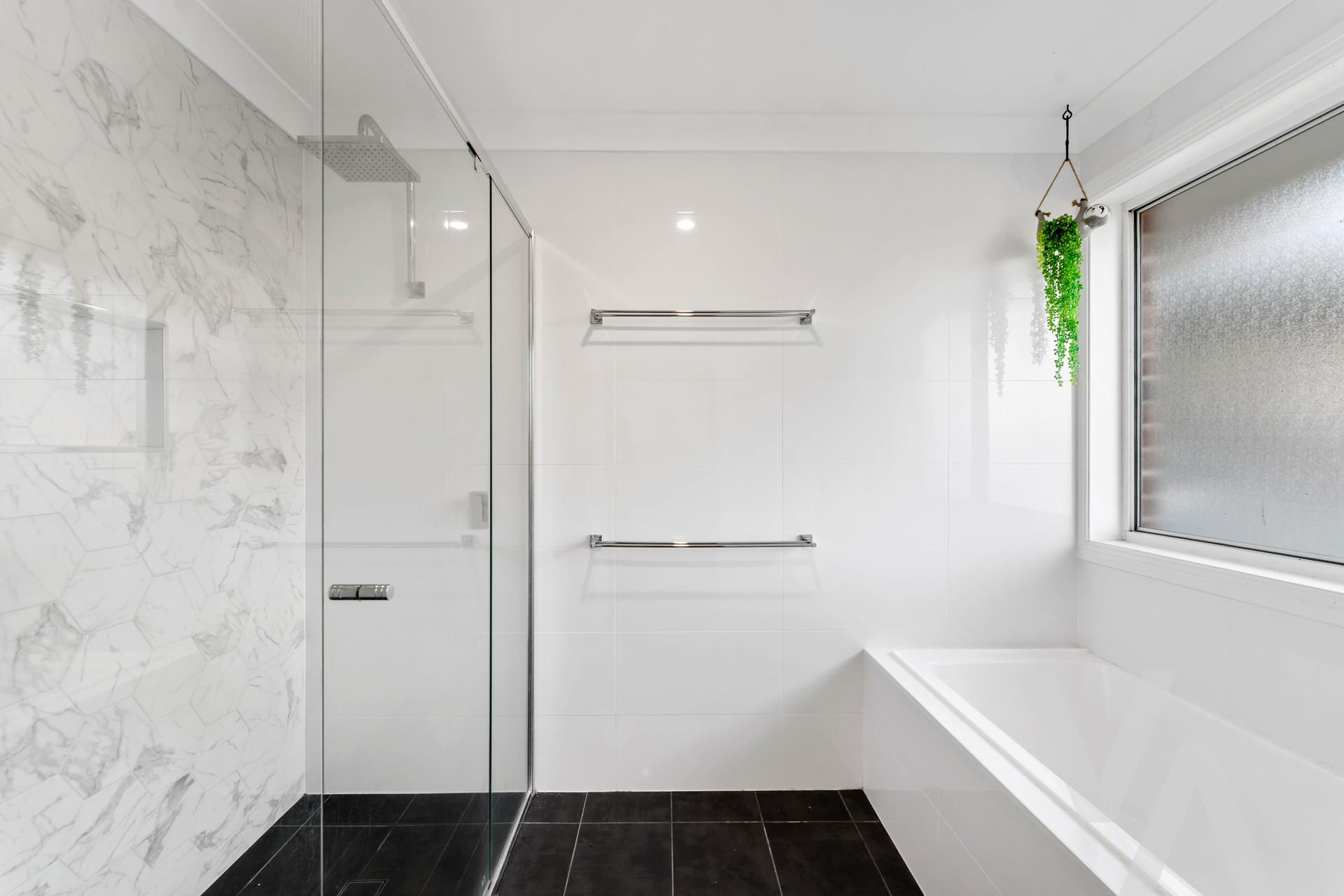 38 Whitehaven Drive Lakelands NSW