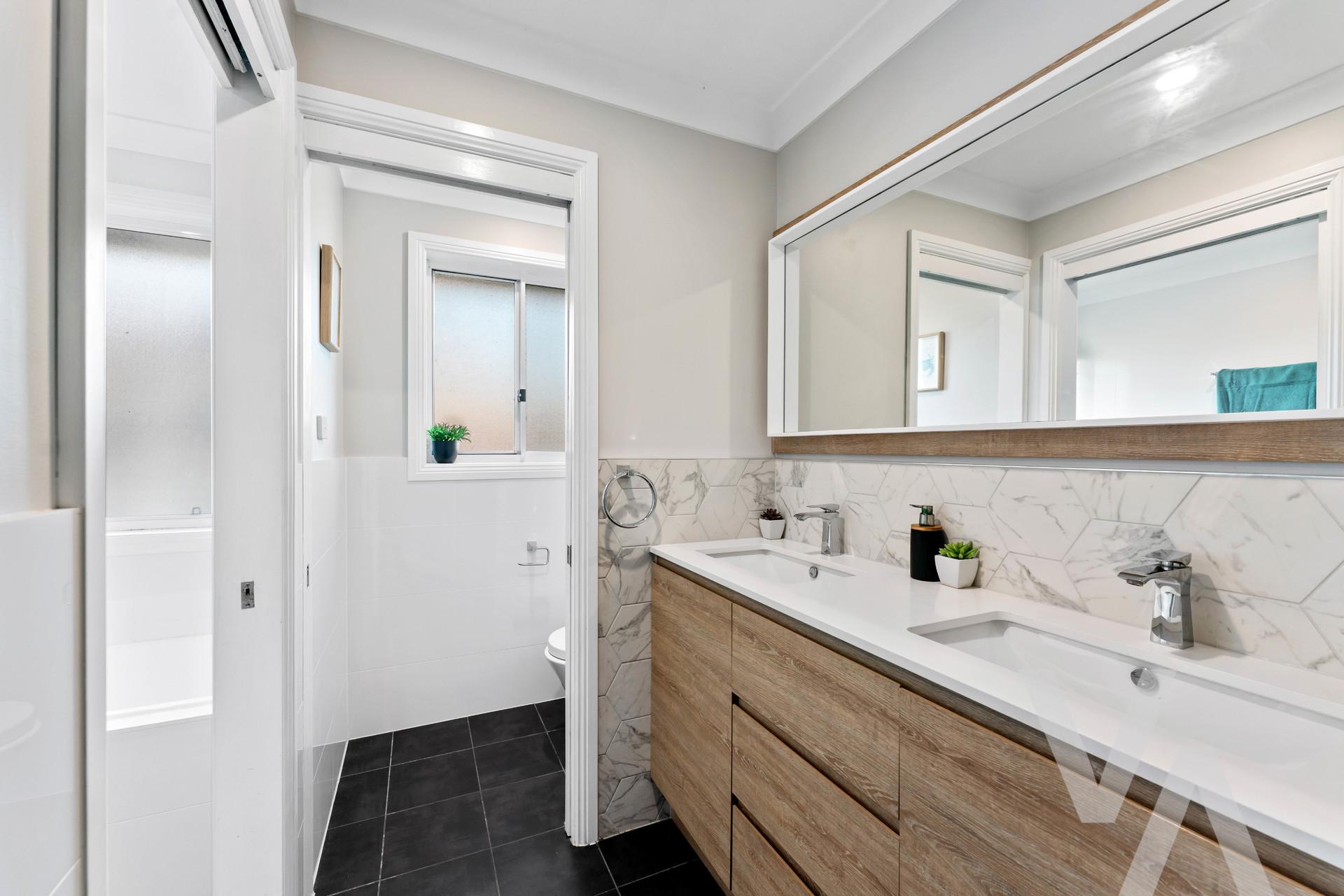 38 Whitehaven Drive Lakelands NSW