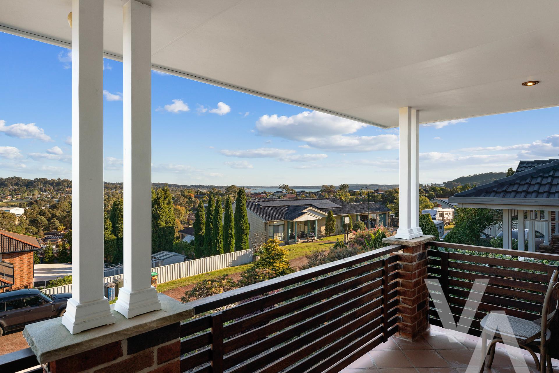38 Whitehaven Drive Lakelands NSW