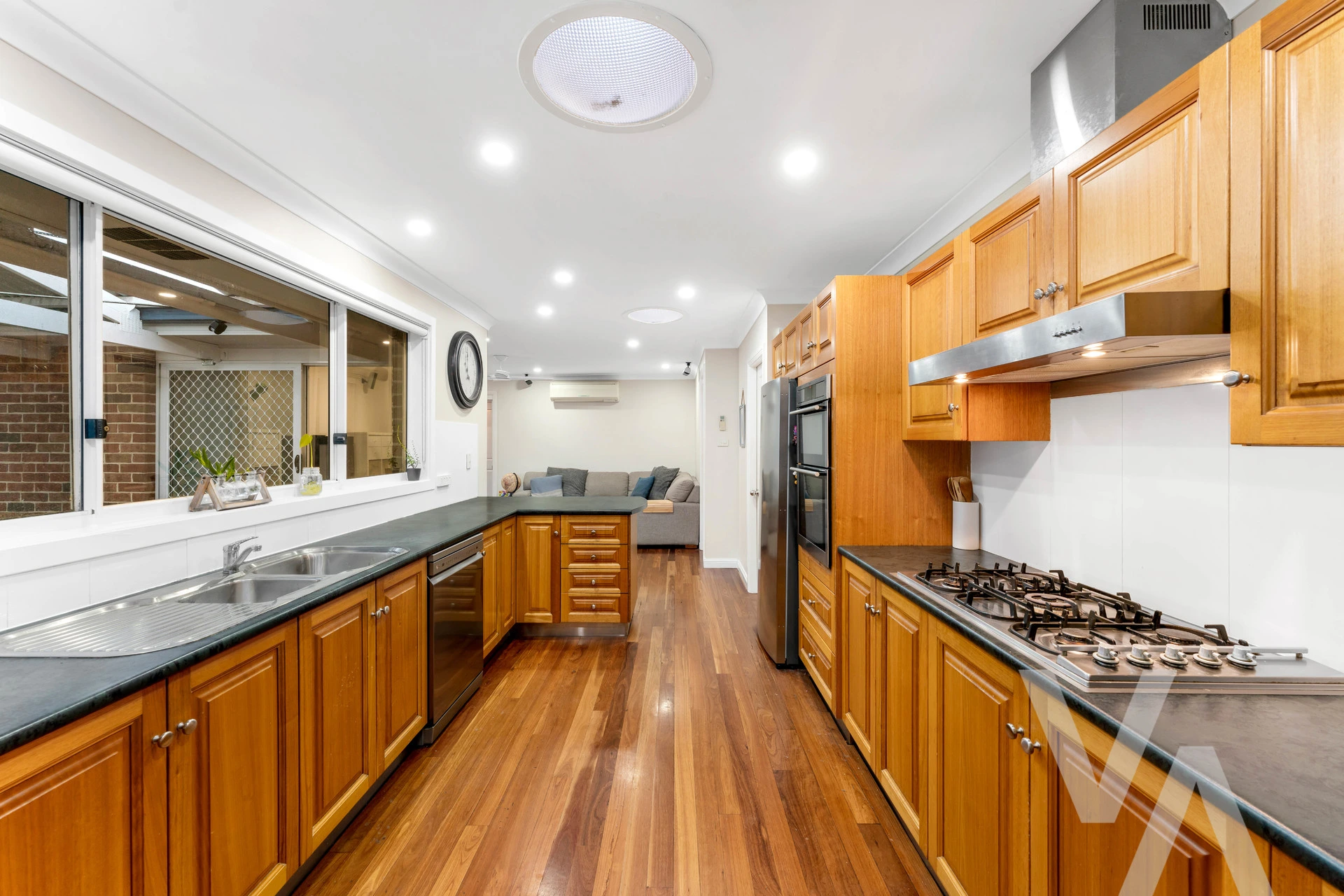 38 Whitehaven Drive Lakelands NSW