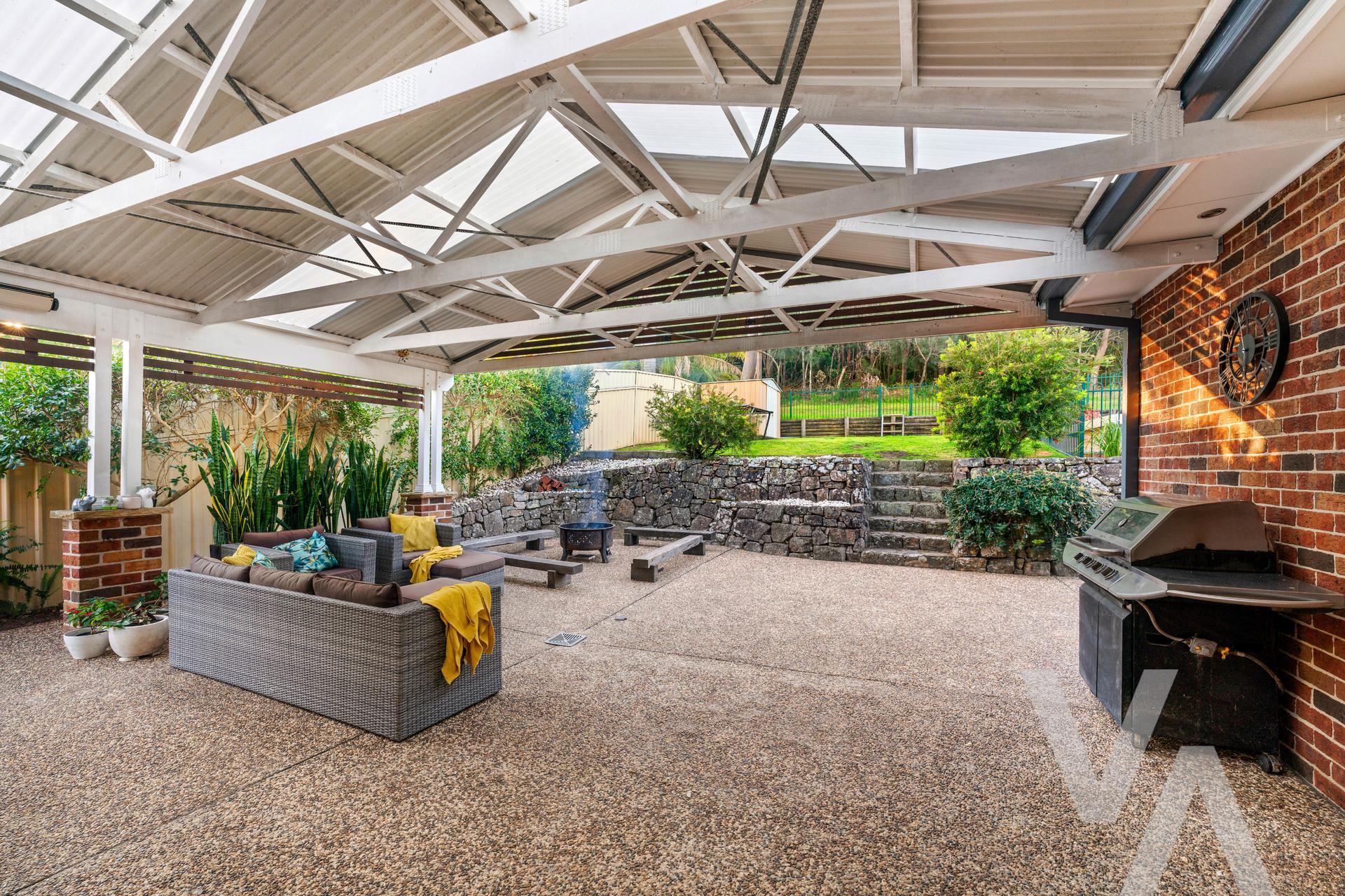 38 Whitehaven Drive Lakelands NSW