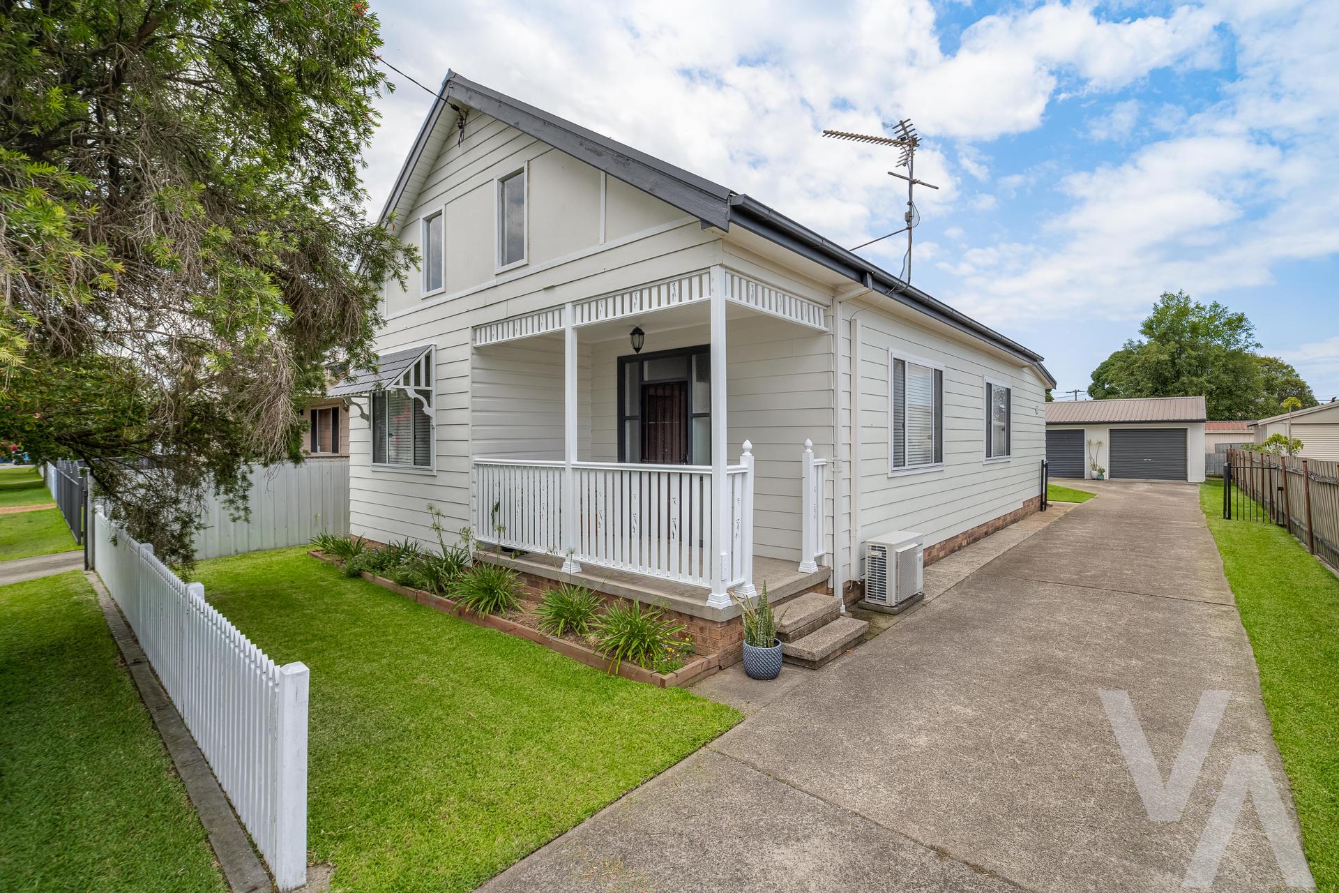 12 Brett Street Georgetown NSW