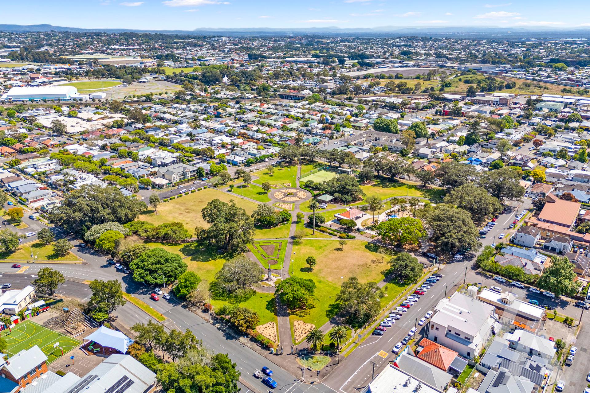 122 Cleary Street Hamilton NSW