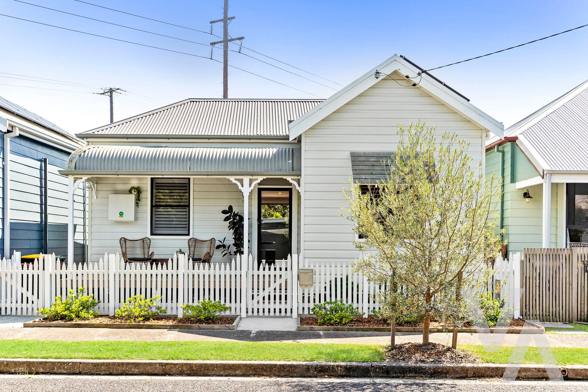 122 Cleary Street Hamilton NSW