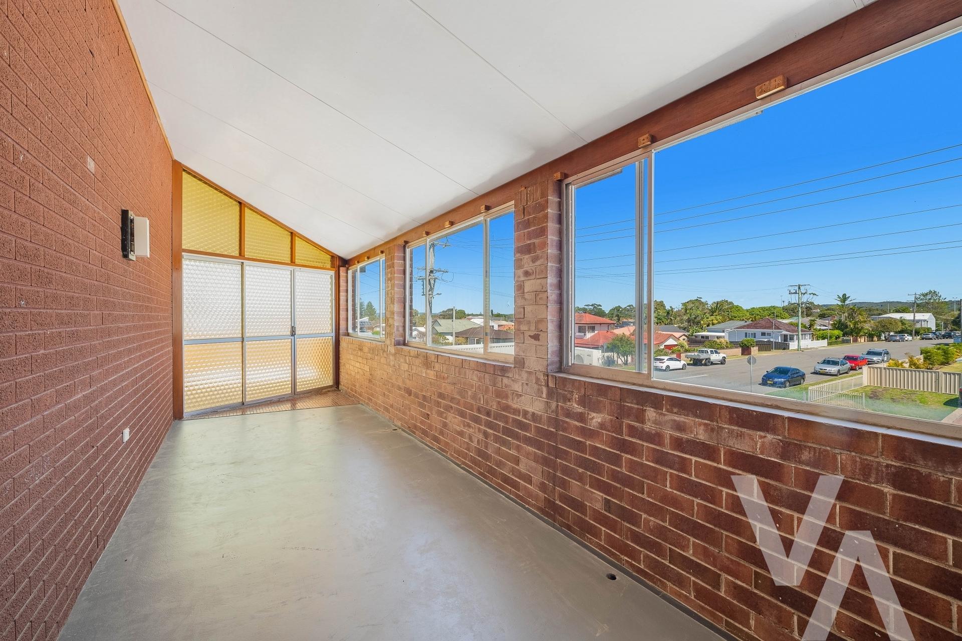 Unit 1/107 Cowlishaw Street Redhead NSW