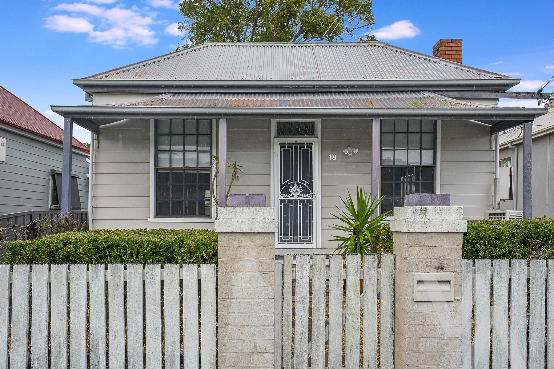 18 Dawson Street Waratah NSW