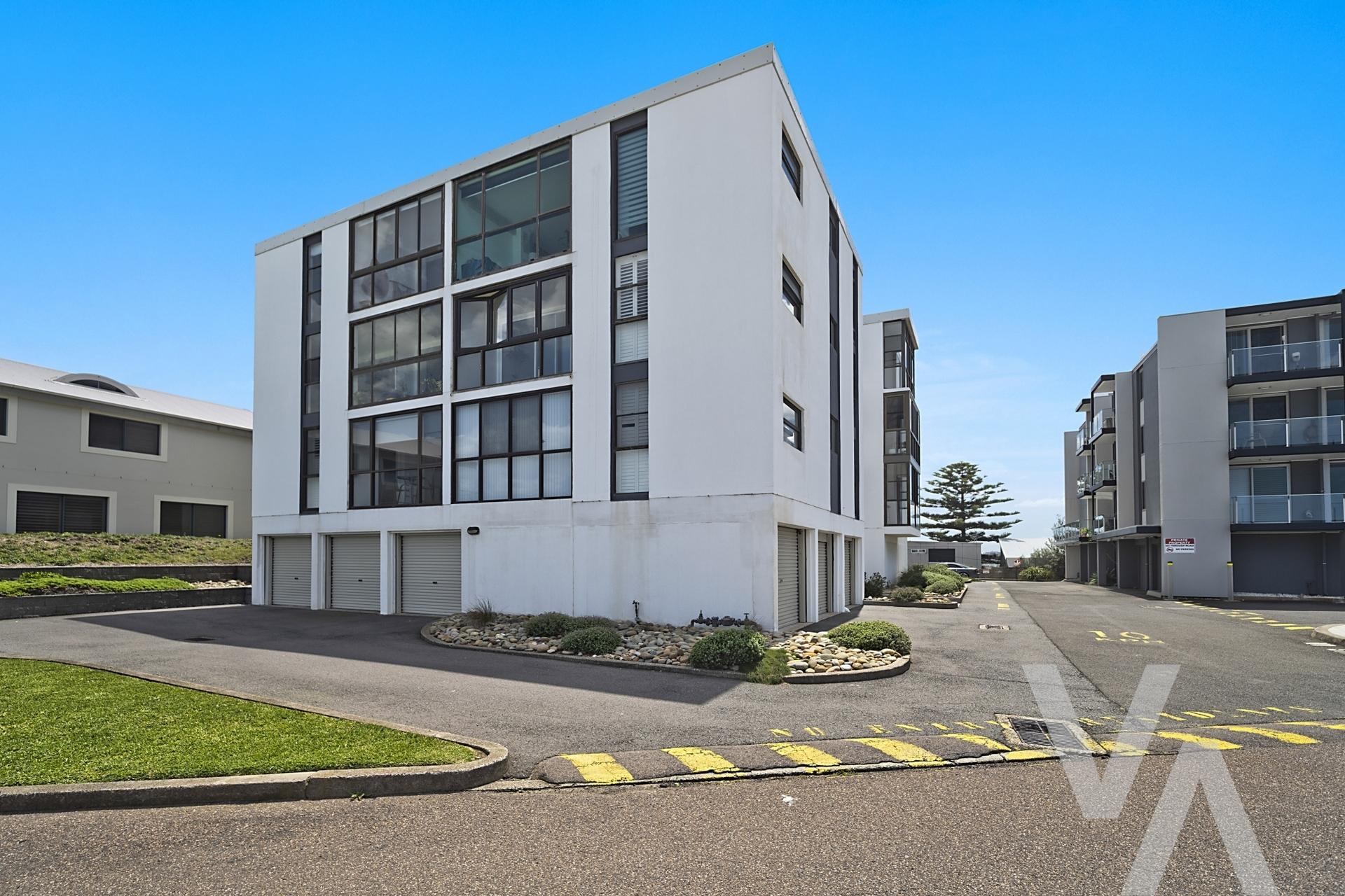 10/2 Ocean  Street Merewether NSW