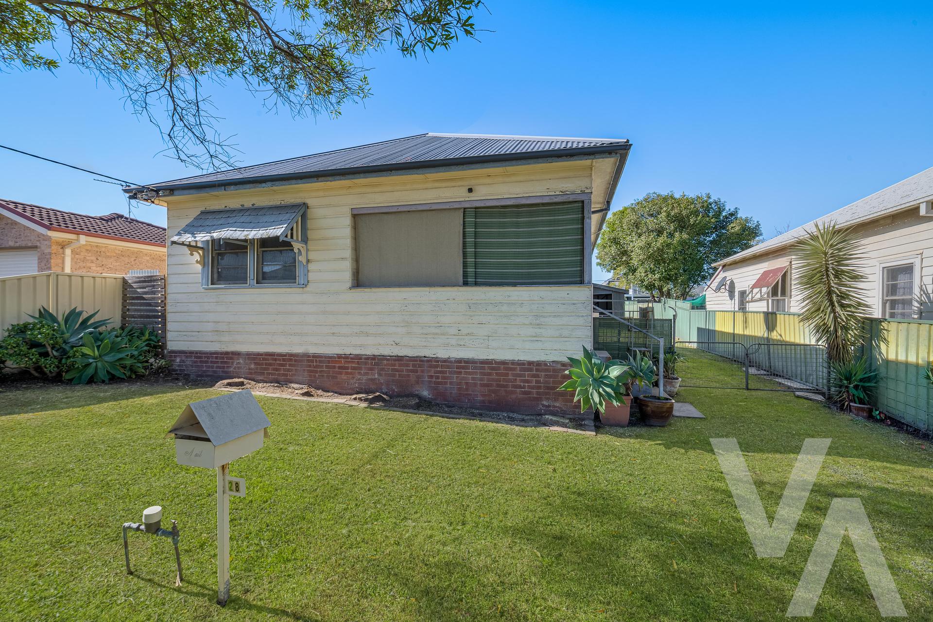 28 Robb Street Belmont NSW