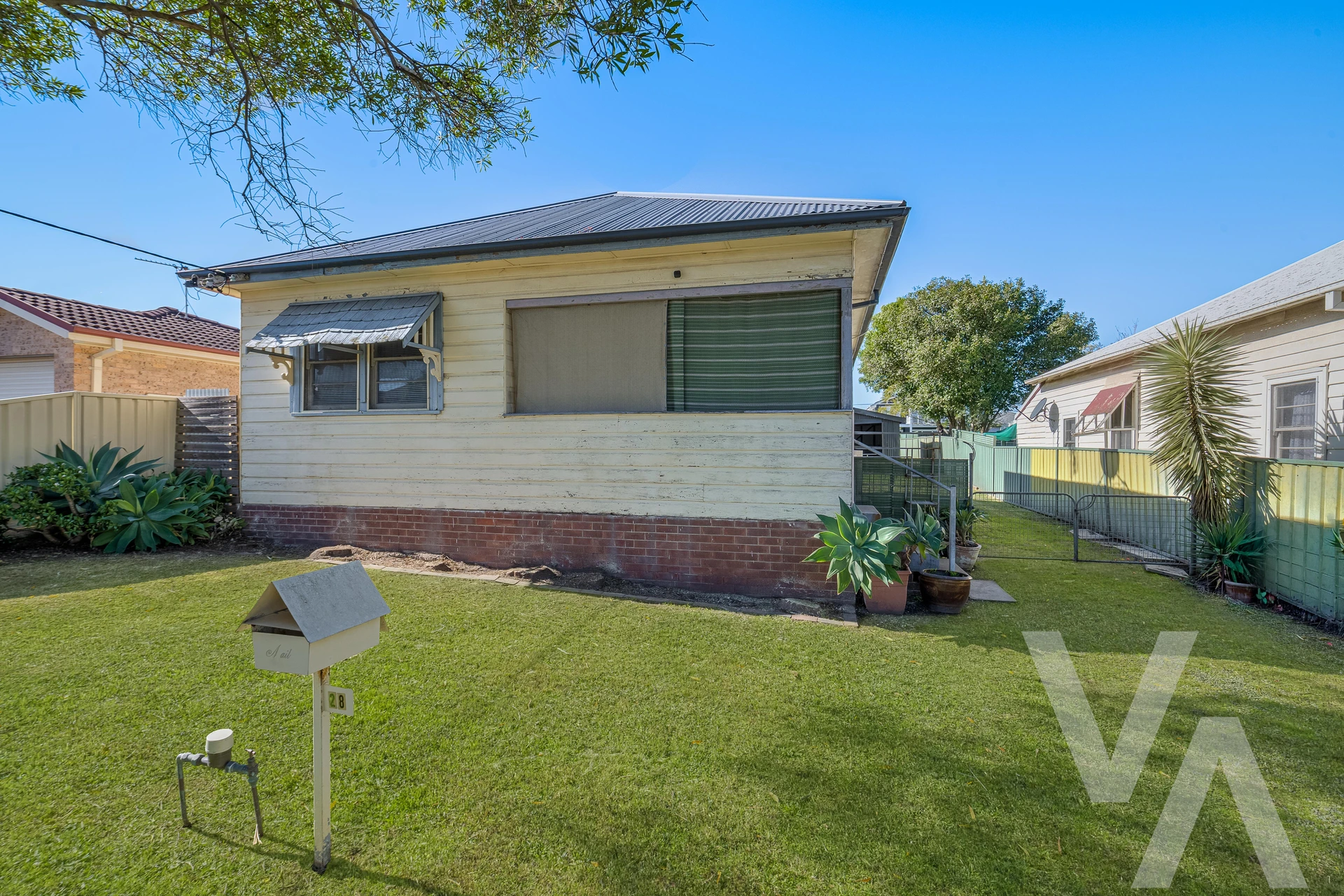 28 Robb Street Belmont NSW