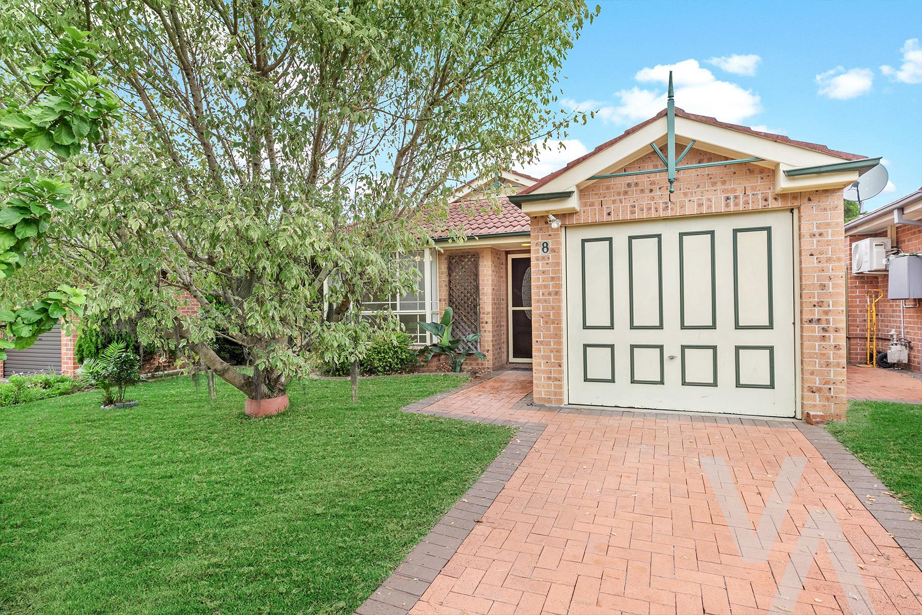 8 Robertson Street Carrington NSW