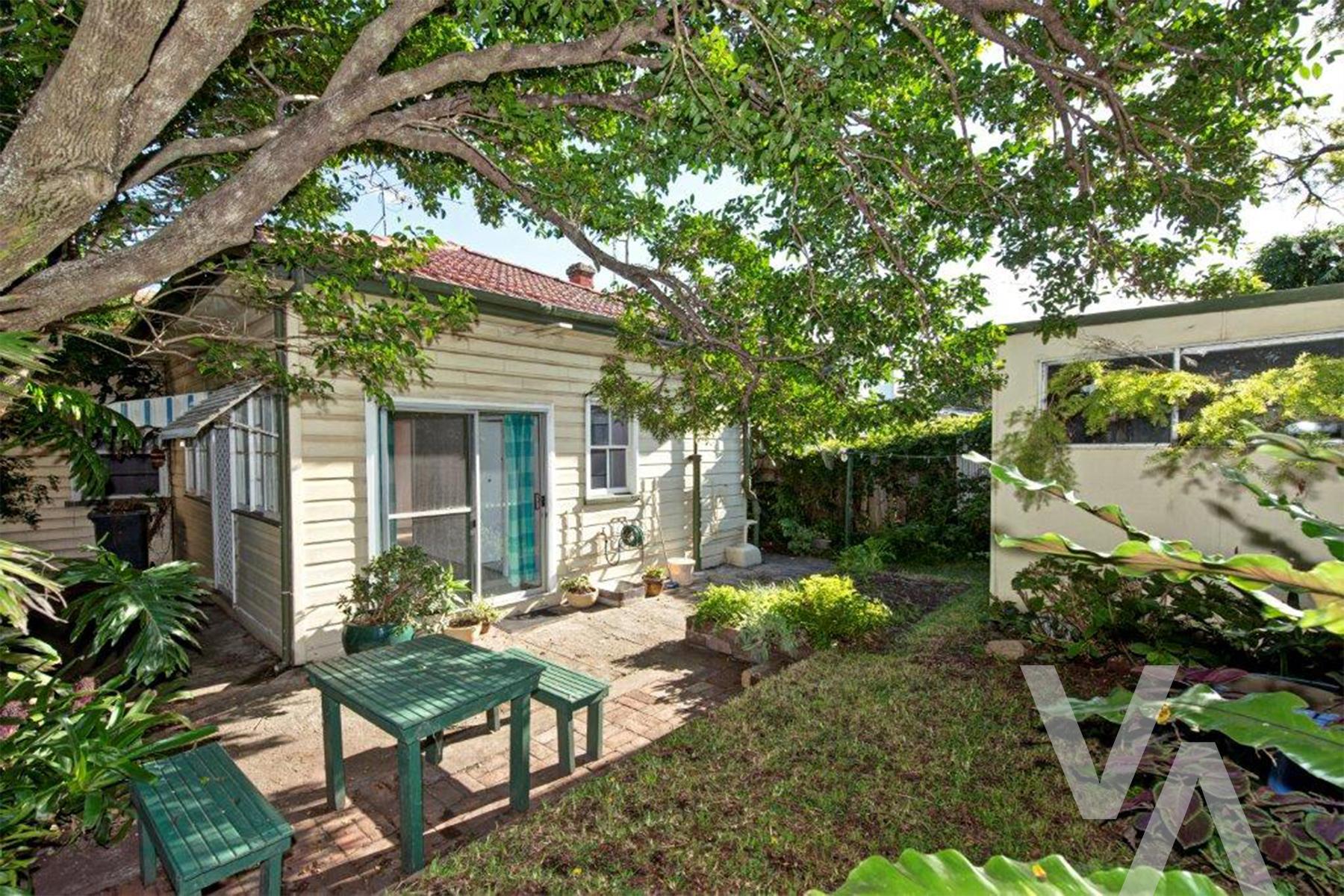 6 Hunter Street Stockton NSW
