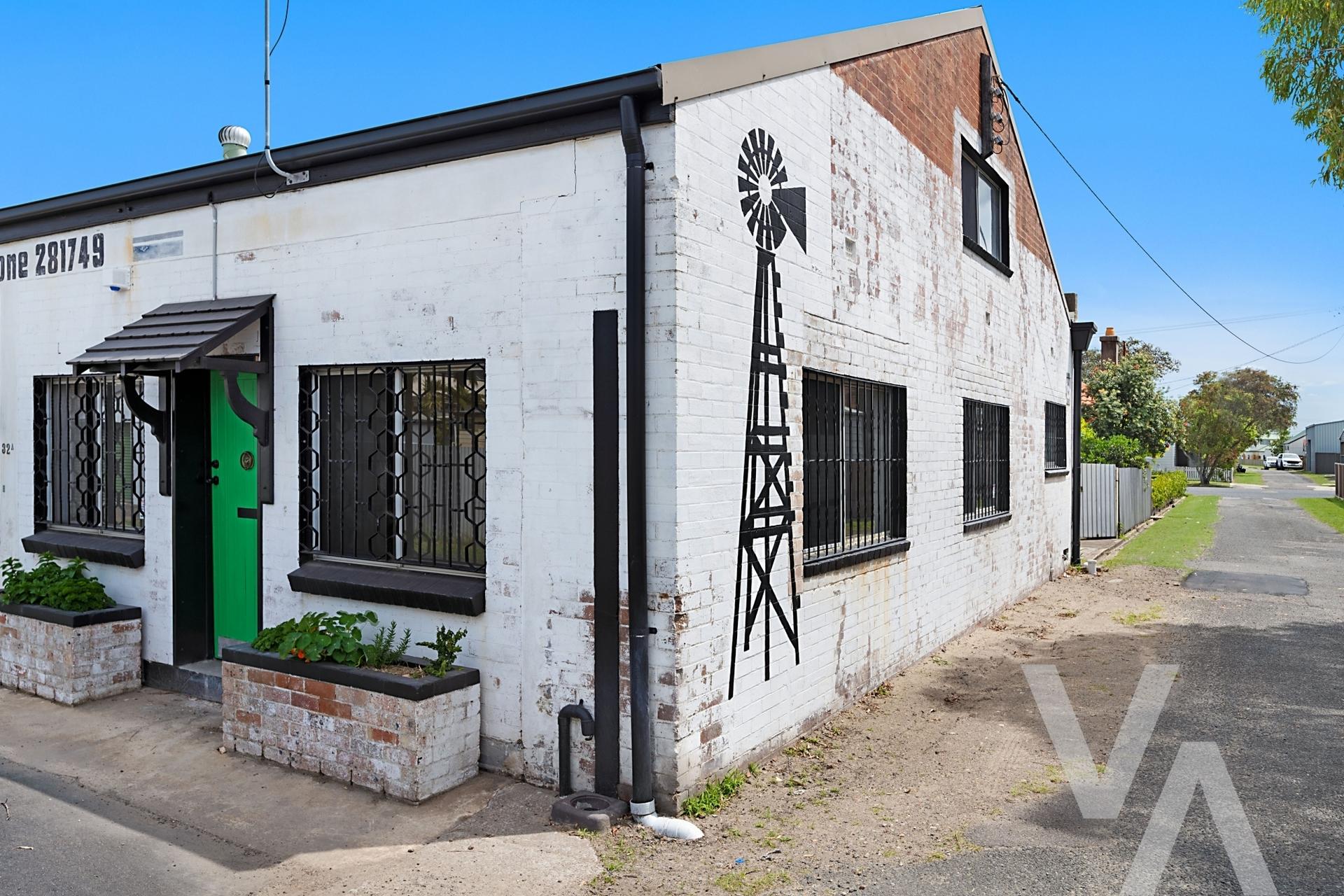 32a Douglas  Street Stockton NSW