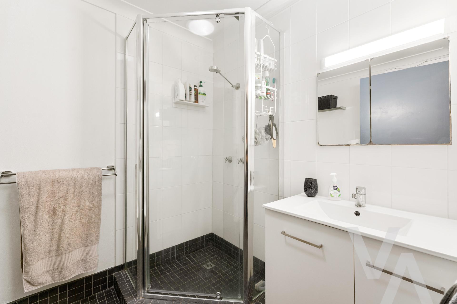4/90-94 Victoria  Street Adamstown NSW