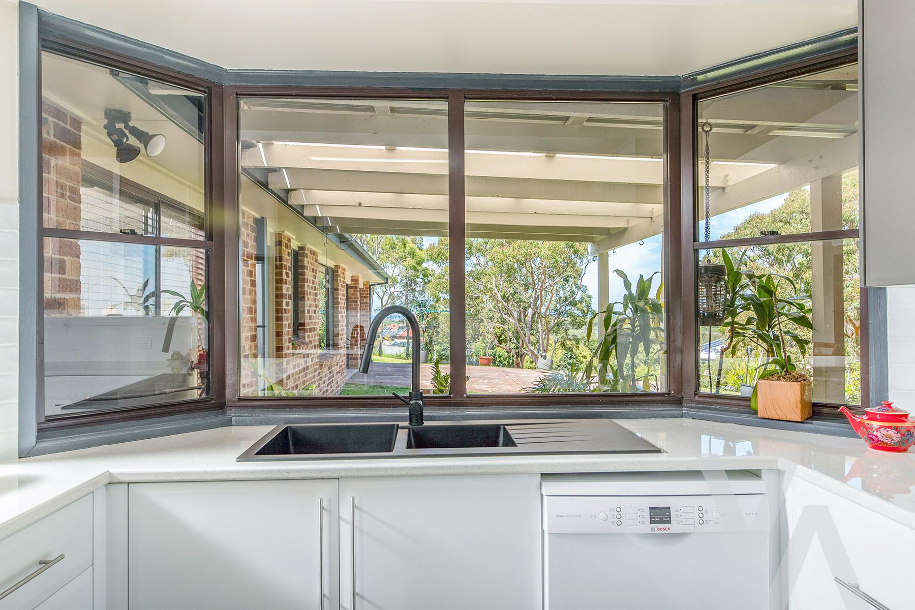 11 Pinnaroo Close Belmont North NSW