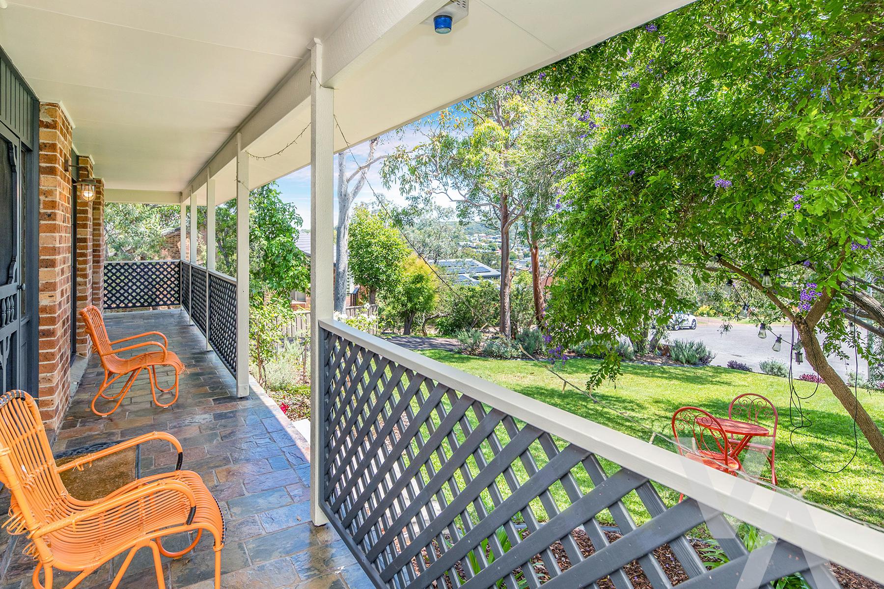 11 Pinnaroo Close Belmont North NSW