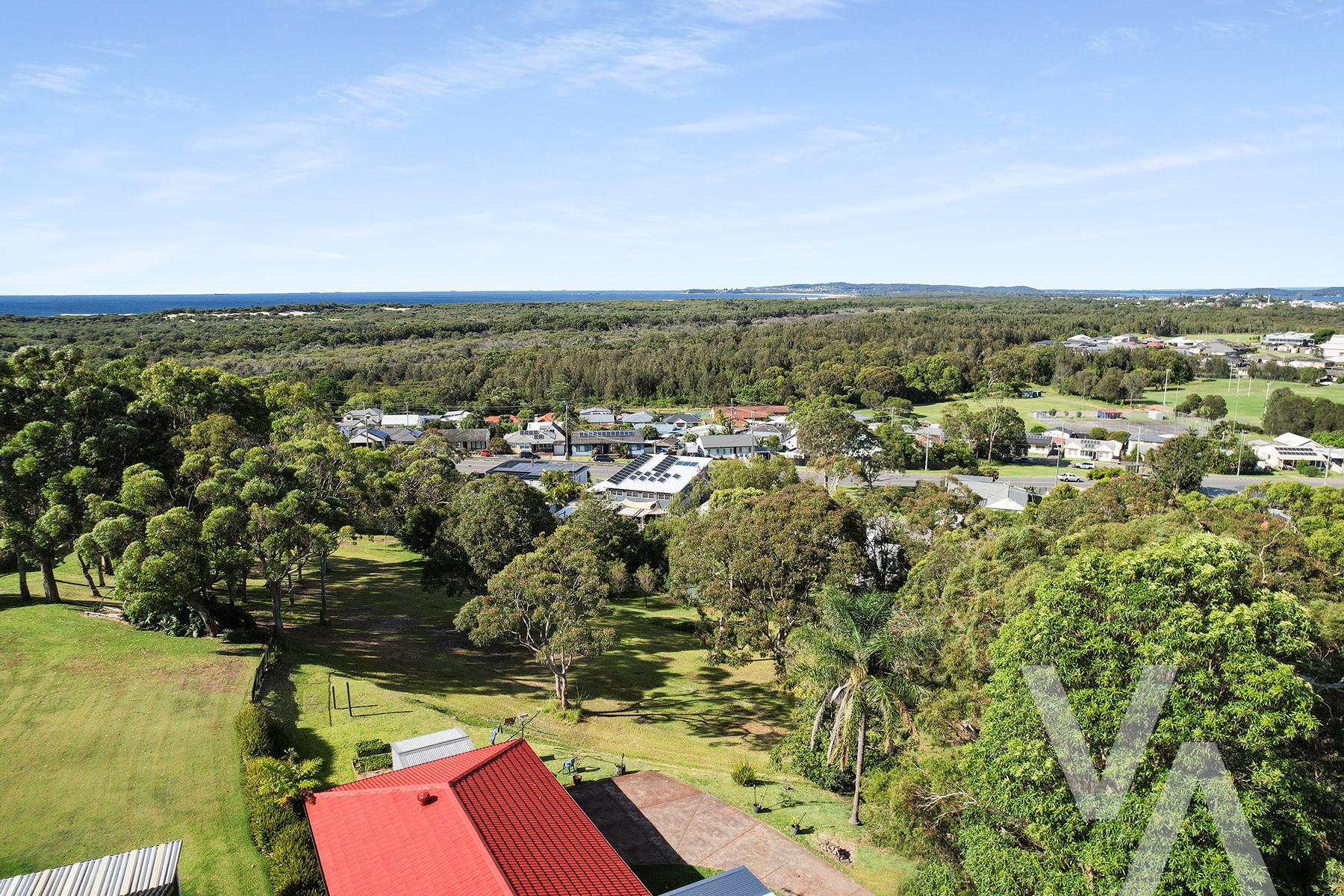 11 Pinnaroo Close Belmont North NSW