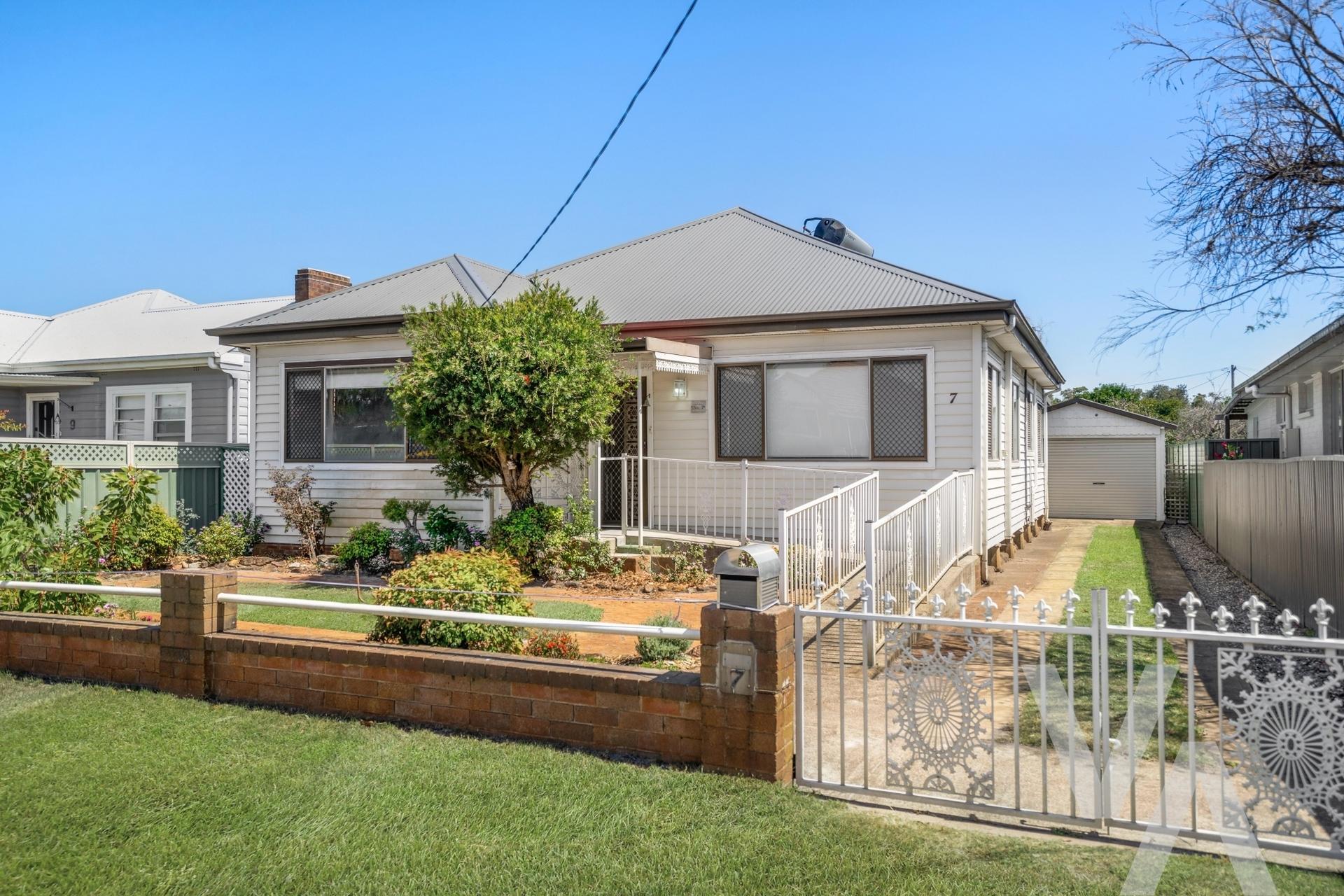 7 Taylor Road Fern Bay NSW