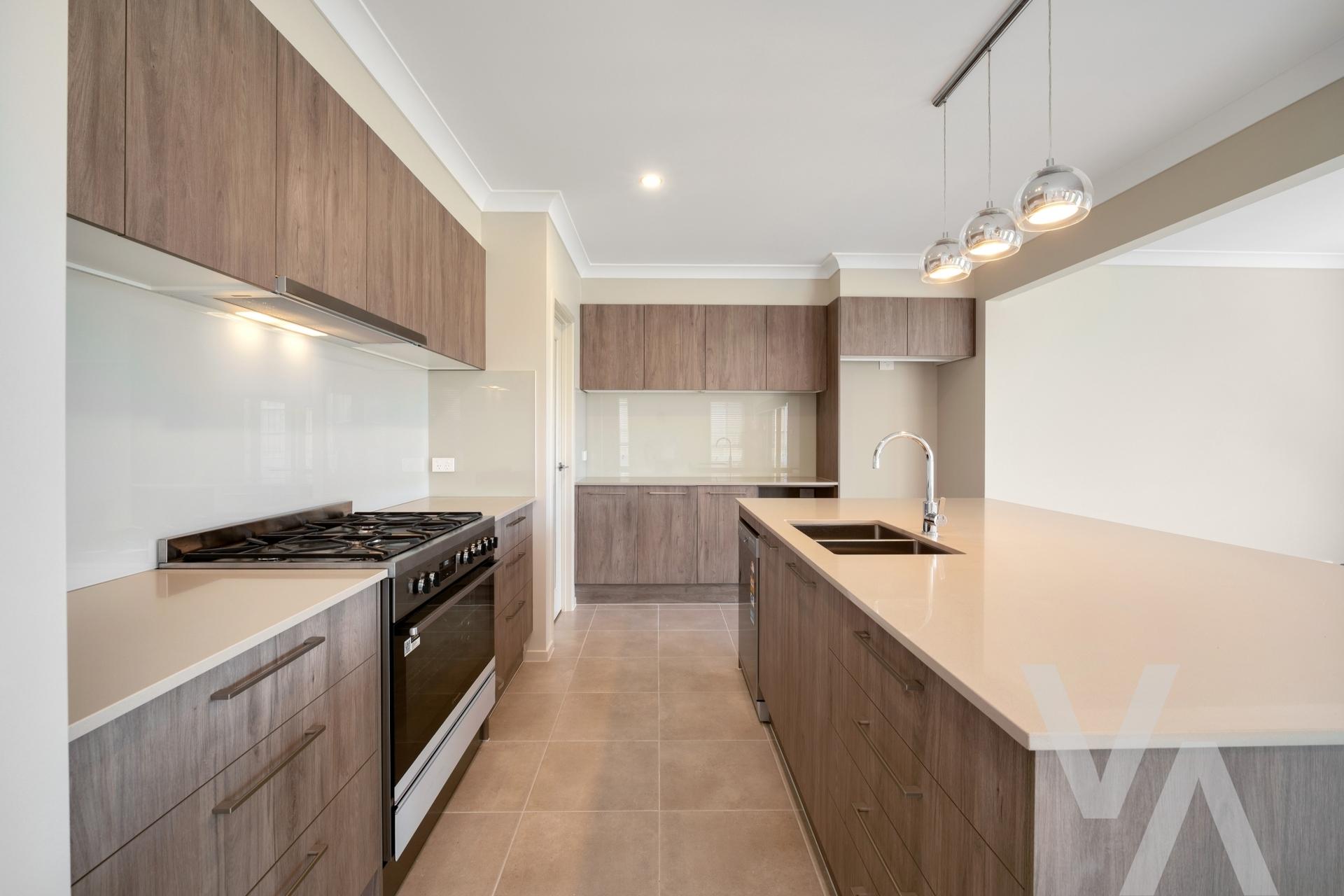3 Arklow Crescent Chisholm NSW