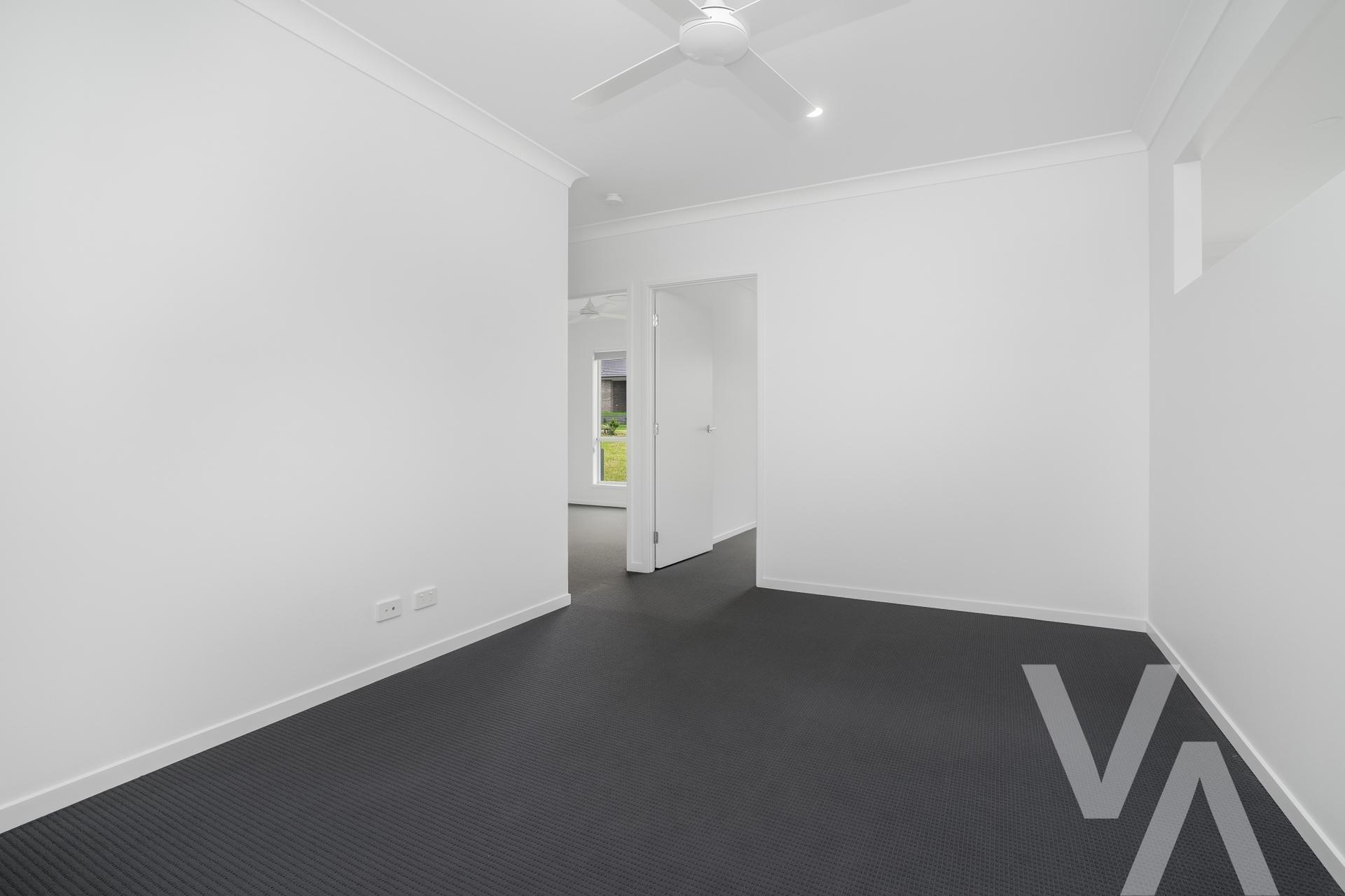 27 Greystones  Drive Chisholm NSW
