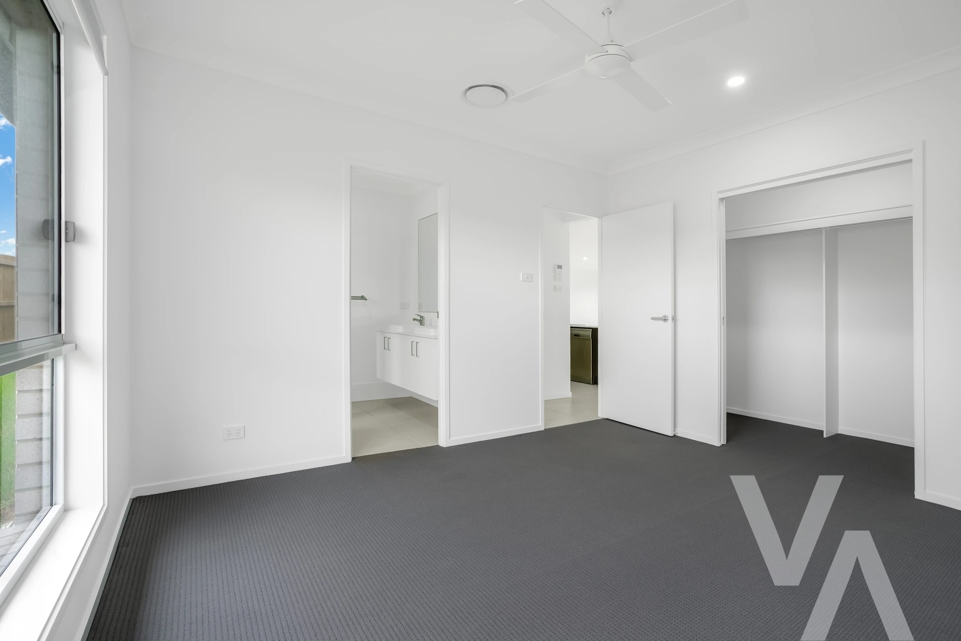 27 Greystones Drive Chisholm NSW