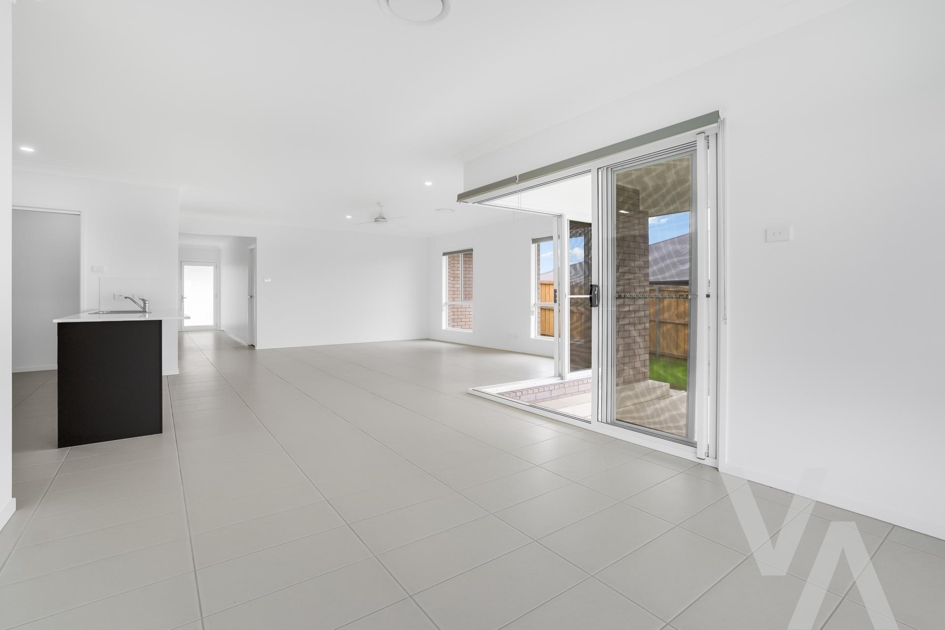 27 Greystones  Drive Chisholm NSW