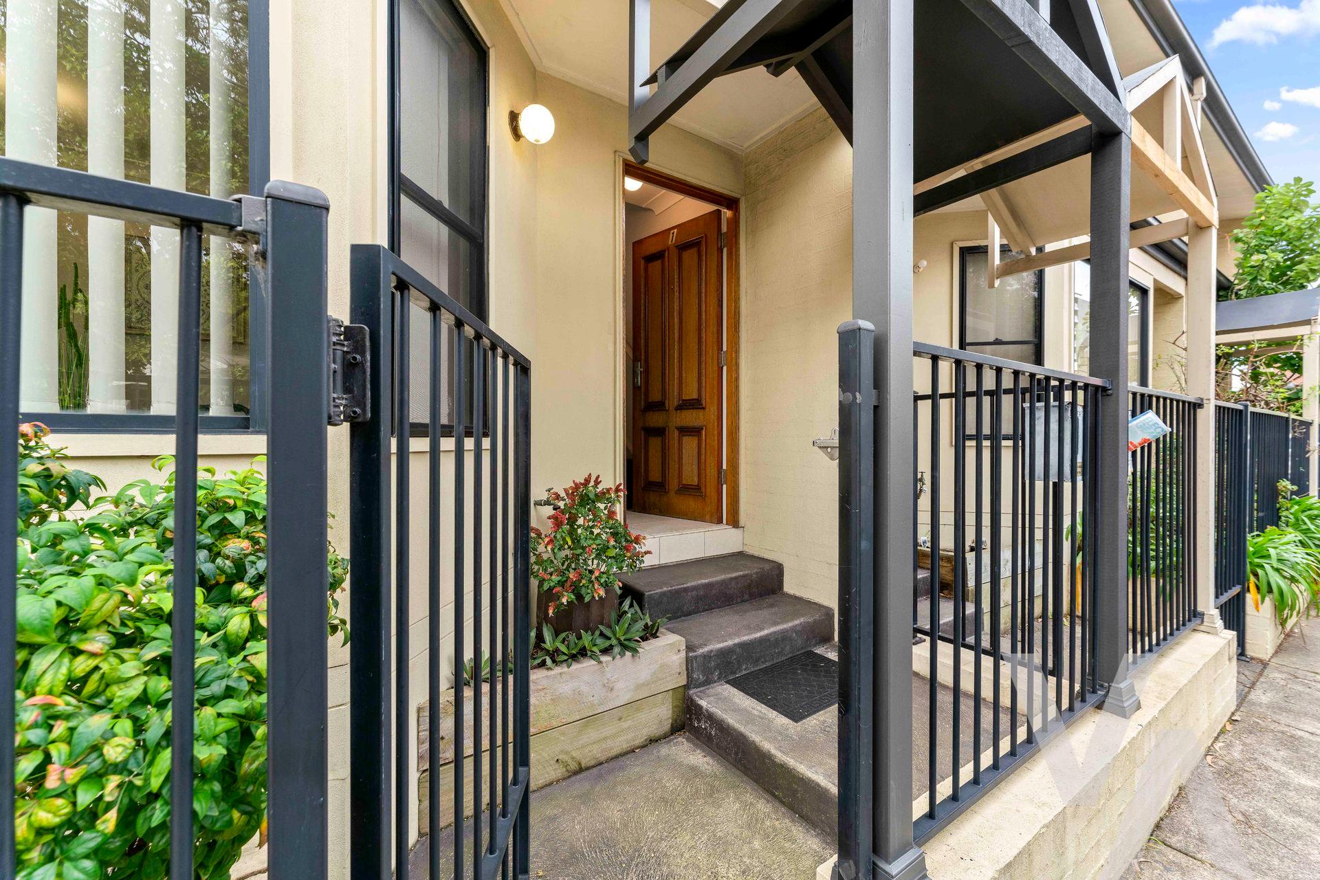 1/33 Bishopsgate Street Wickham NSW