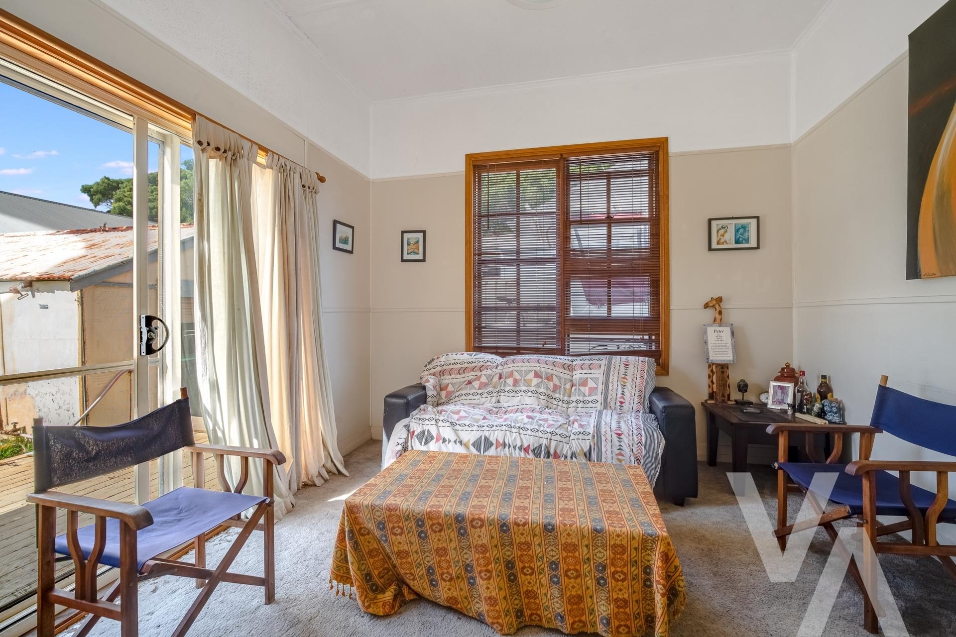 18 Pembroke Street Stockton NSW