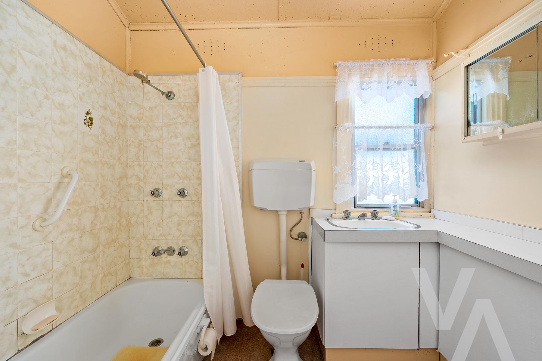 668 Pacific  Highway Belmont NSW