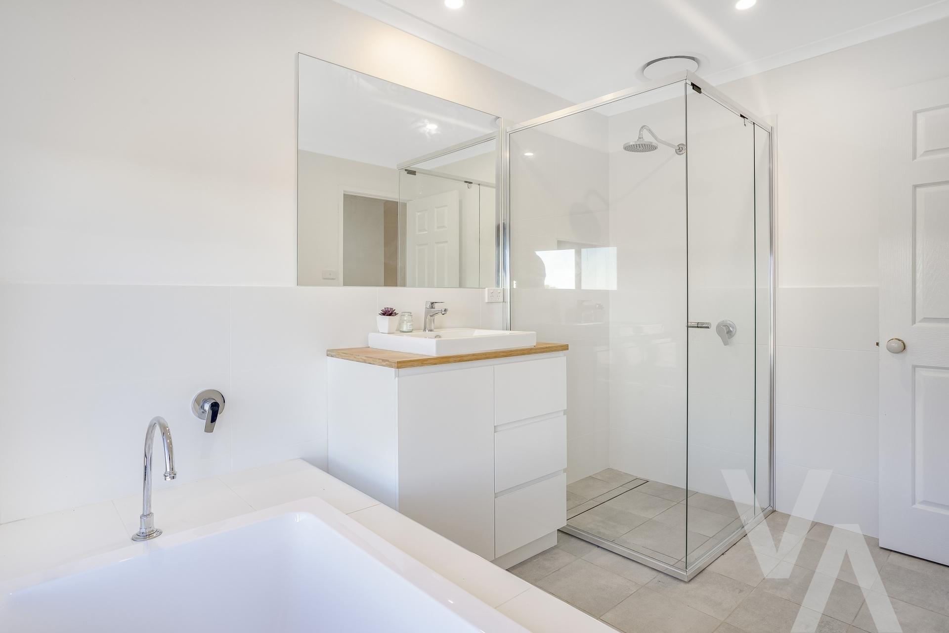 33 Brantwood Close Lakelands NSW