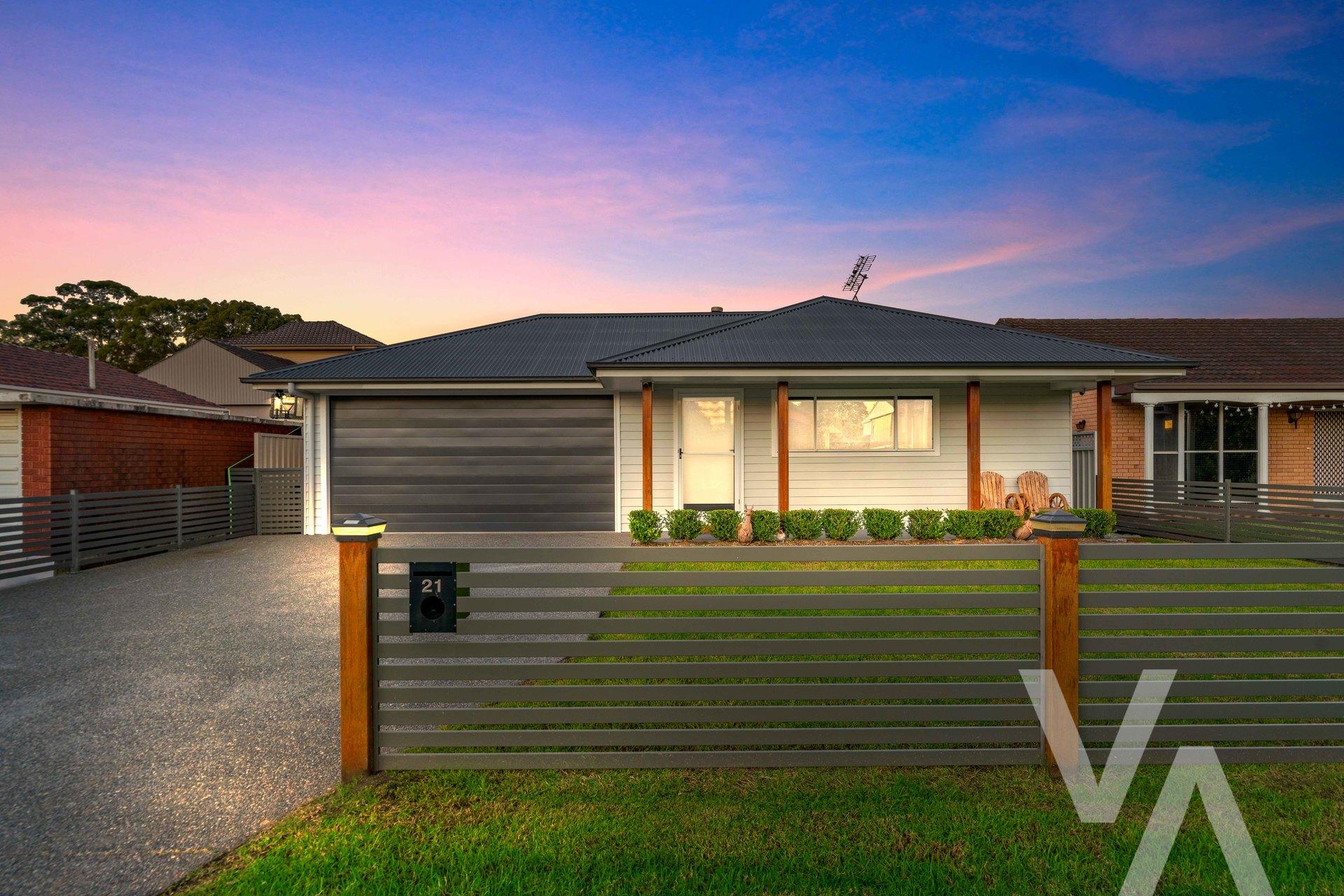21 Lynn Place Speers Point NSW