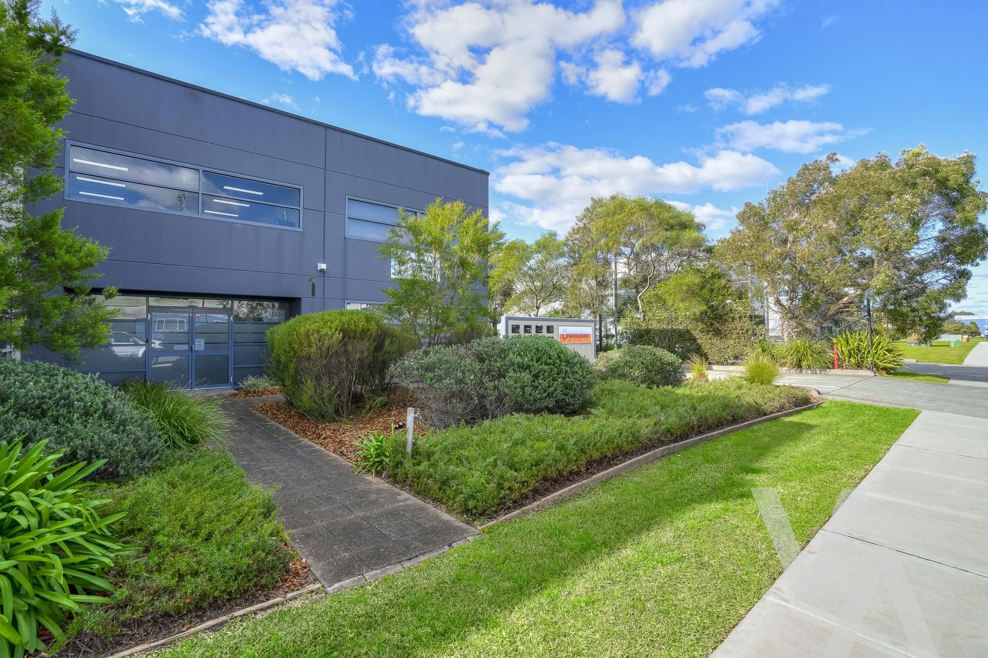 Unit 1/2 Frost Drive Mayfield West NSW