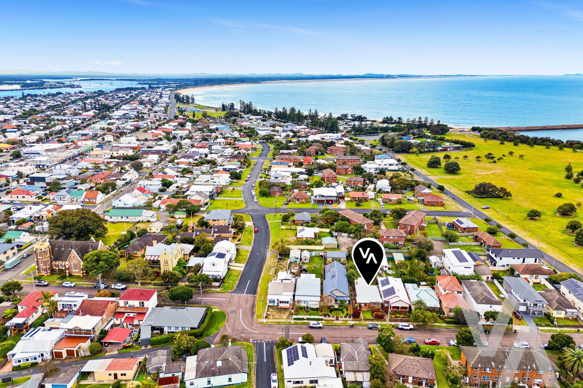 18 Maitland  Street Stockton NSW