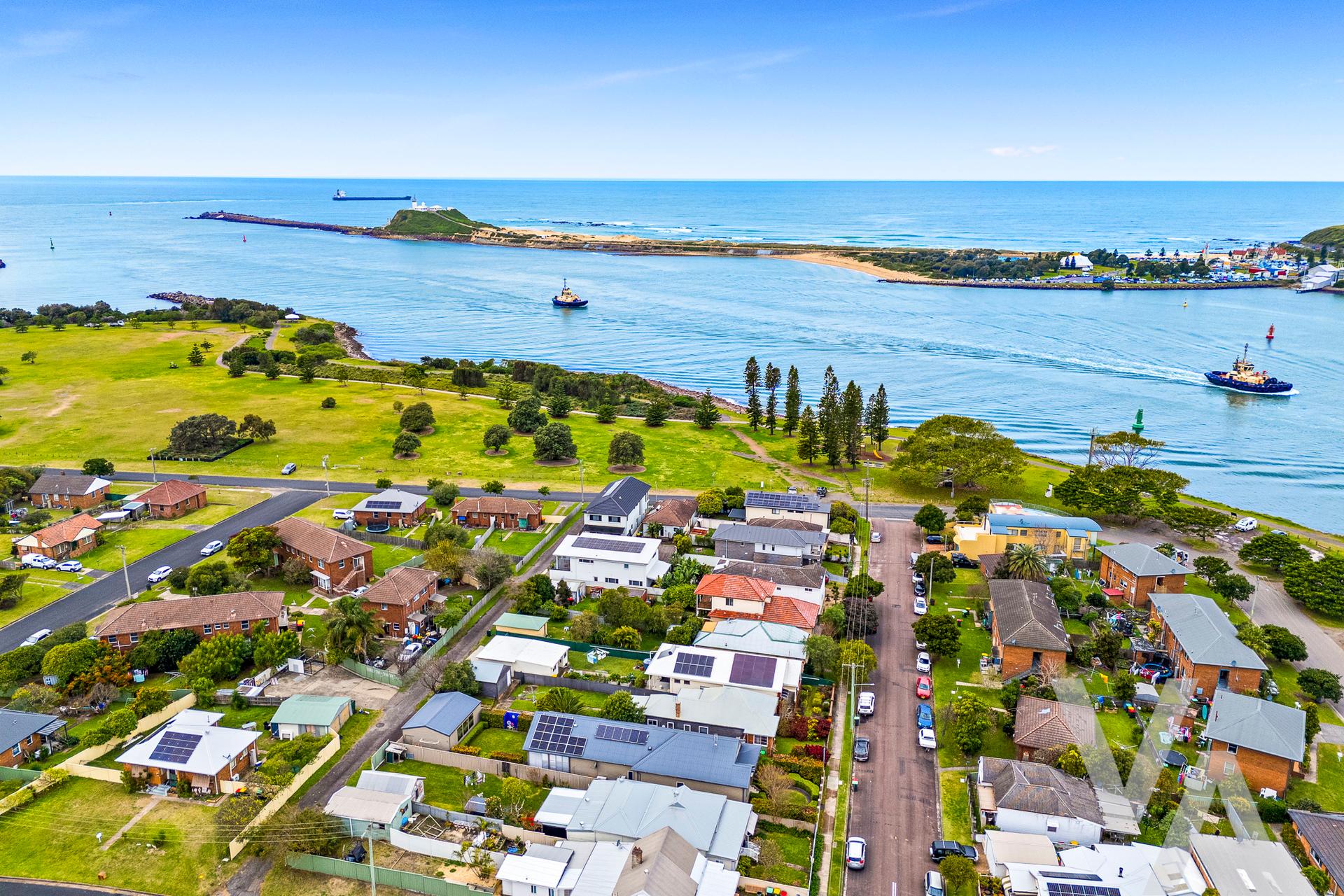 18 Maitland  Street Stockton NSW