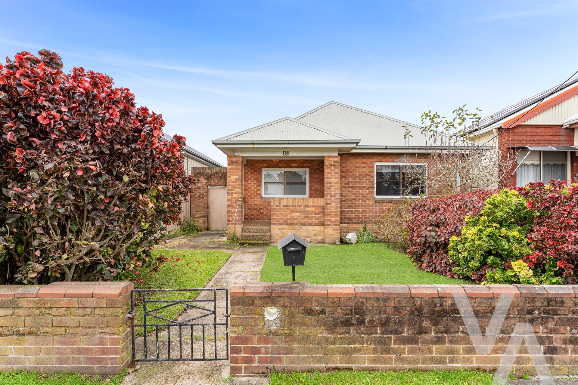 18 Maitland  Street Stockton NSW