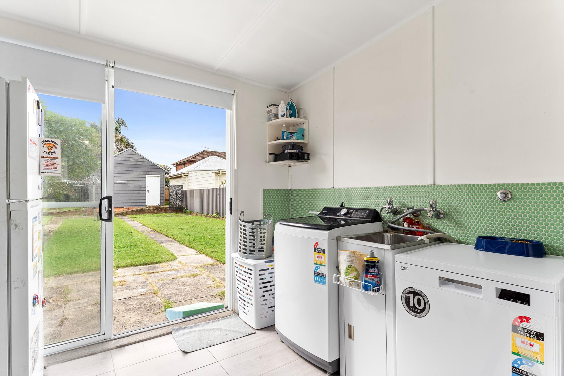 18 Maitland  Street Stockton NSW