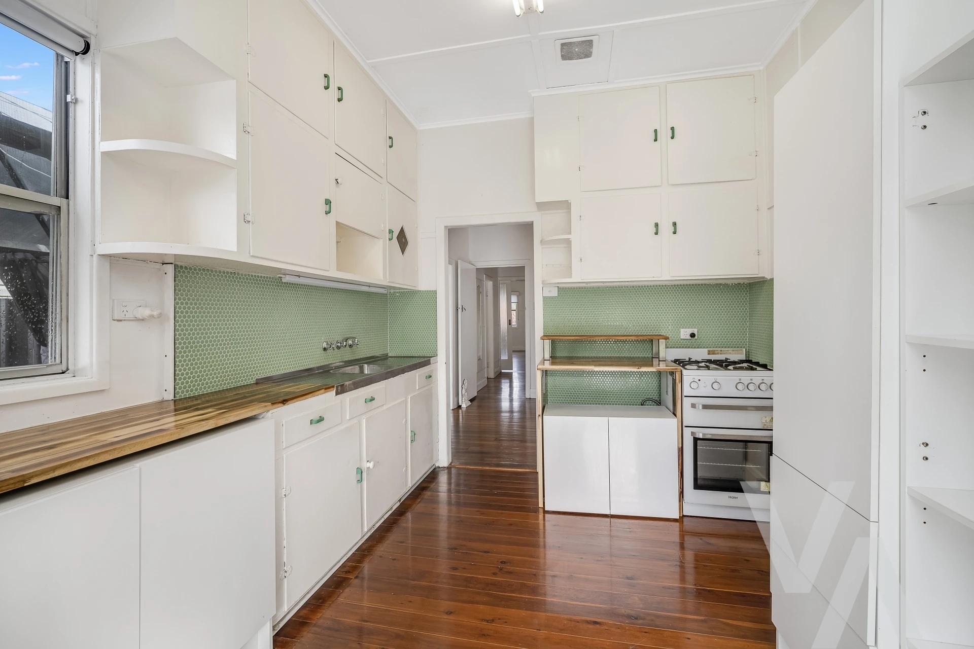 18 Maitland Street Stockton NSW