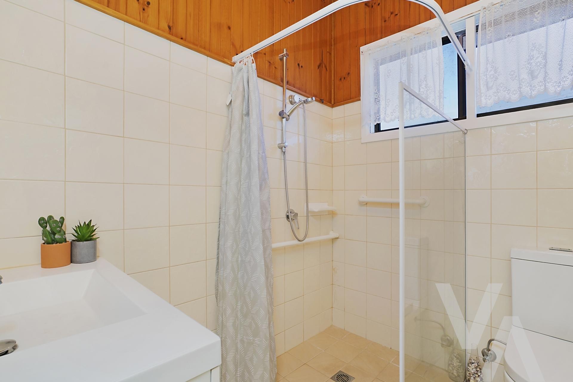 1A Cameron Street Jesmond NSW