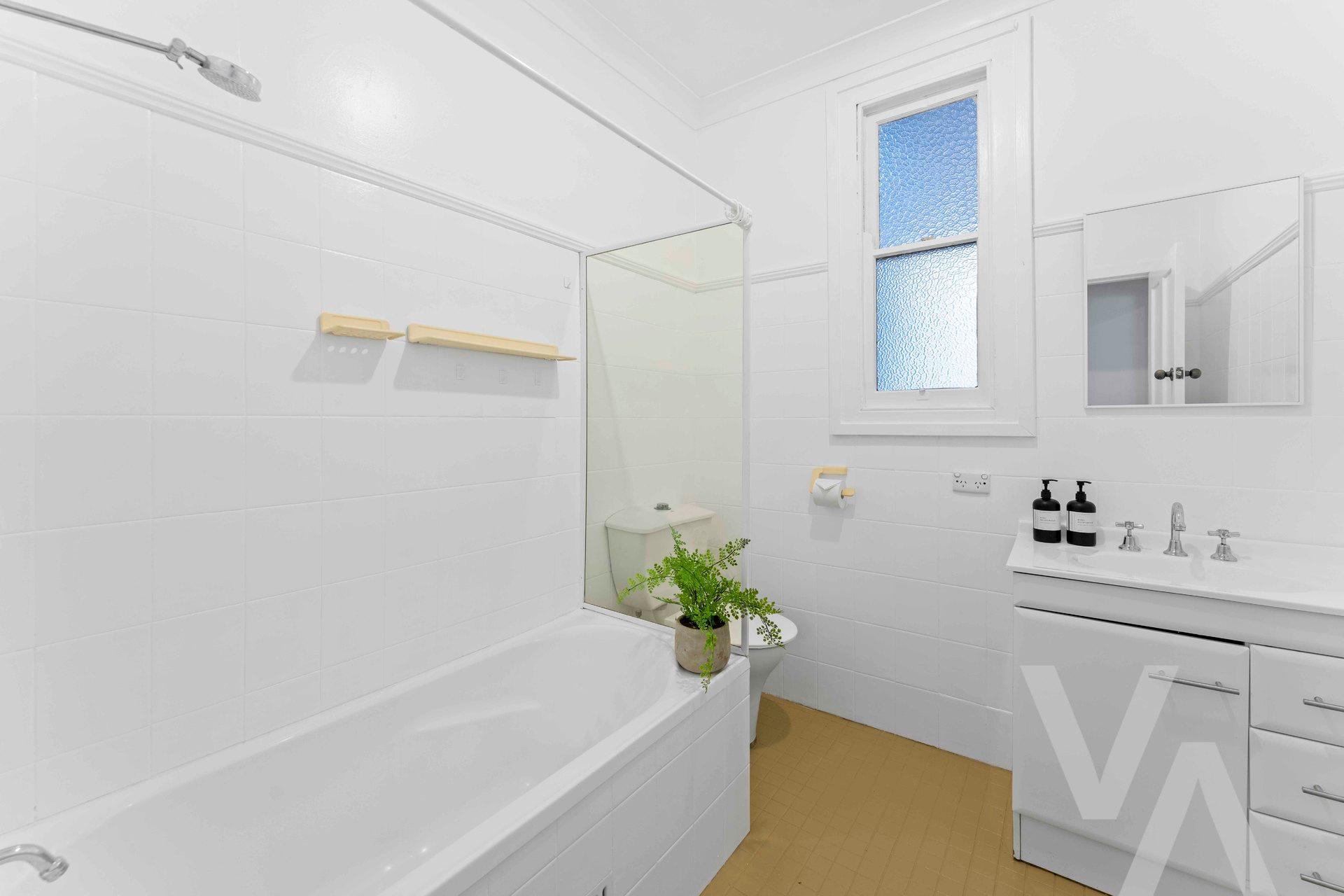35 Brooks Street Cooks Hill NSW
