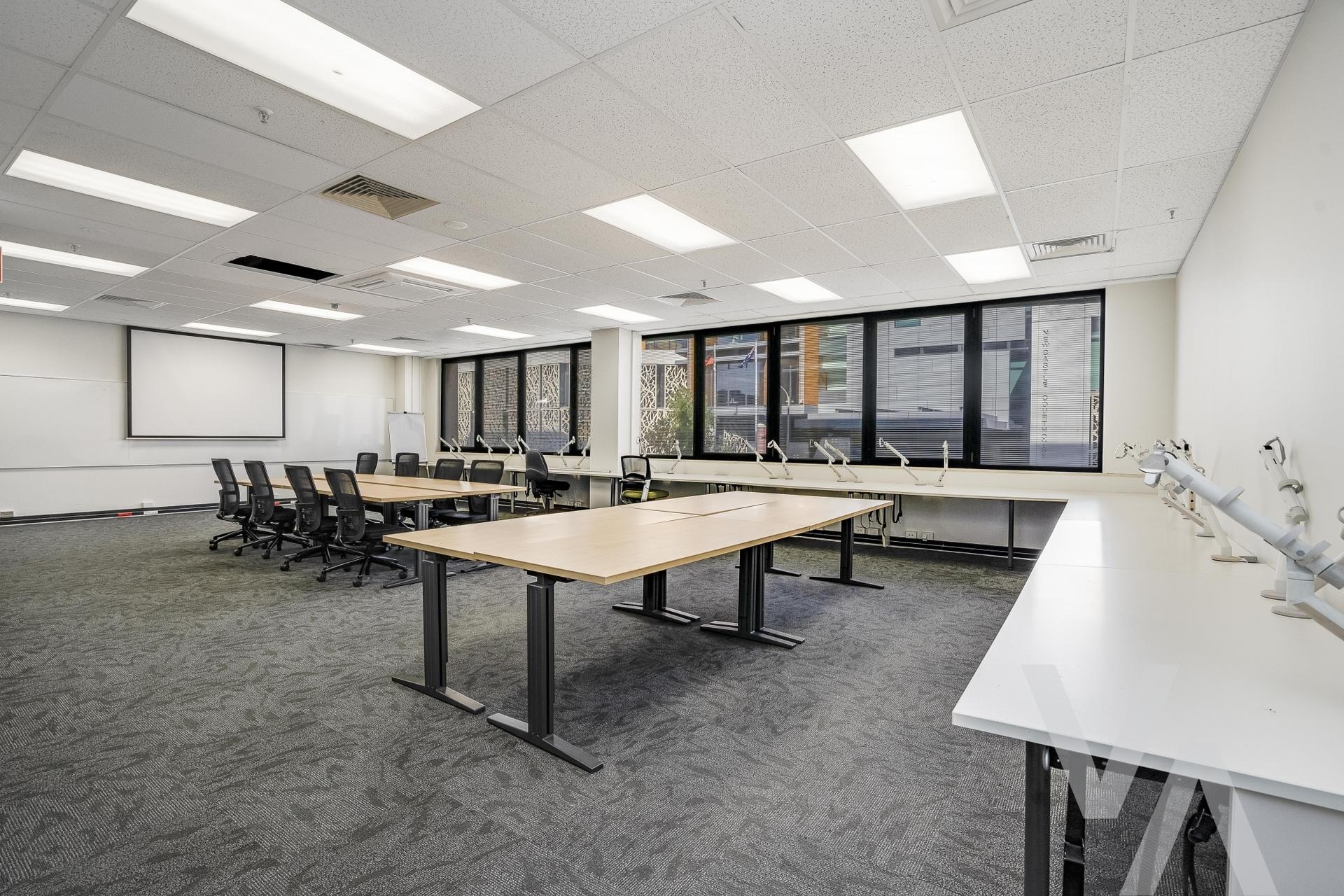 1.00 \ 400 Hunter Street Newcastle NSW