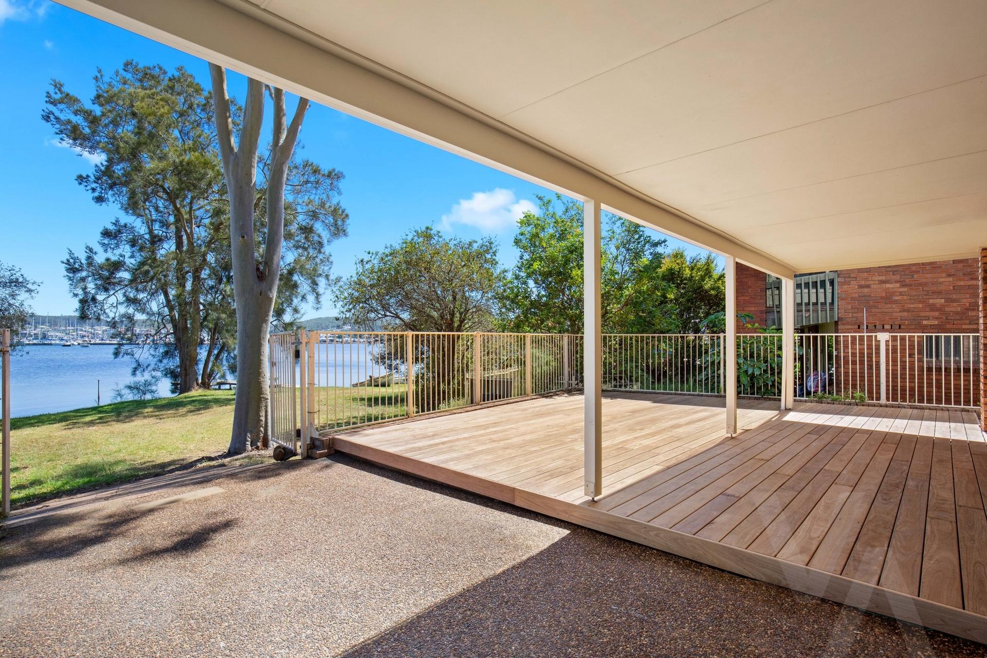 688A Pacific Highway Belmont NSW