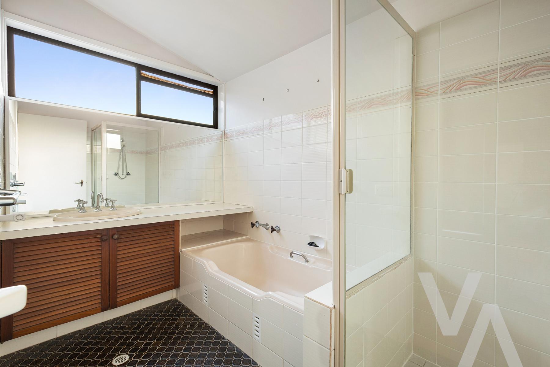 688A Pacific Highway Belmont NSW