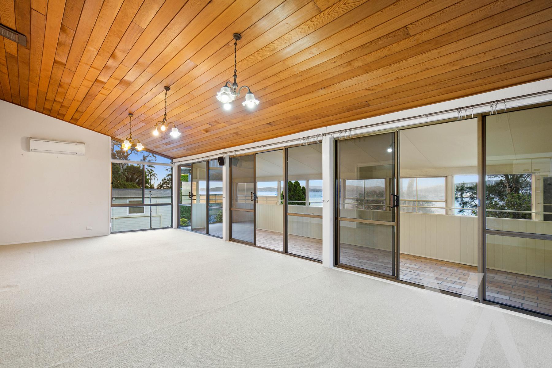 688A Pacific Highway Belmont NSW