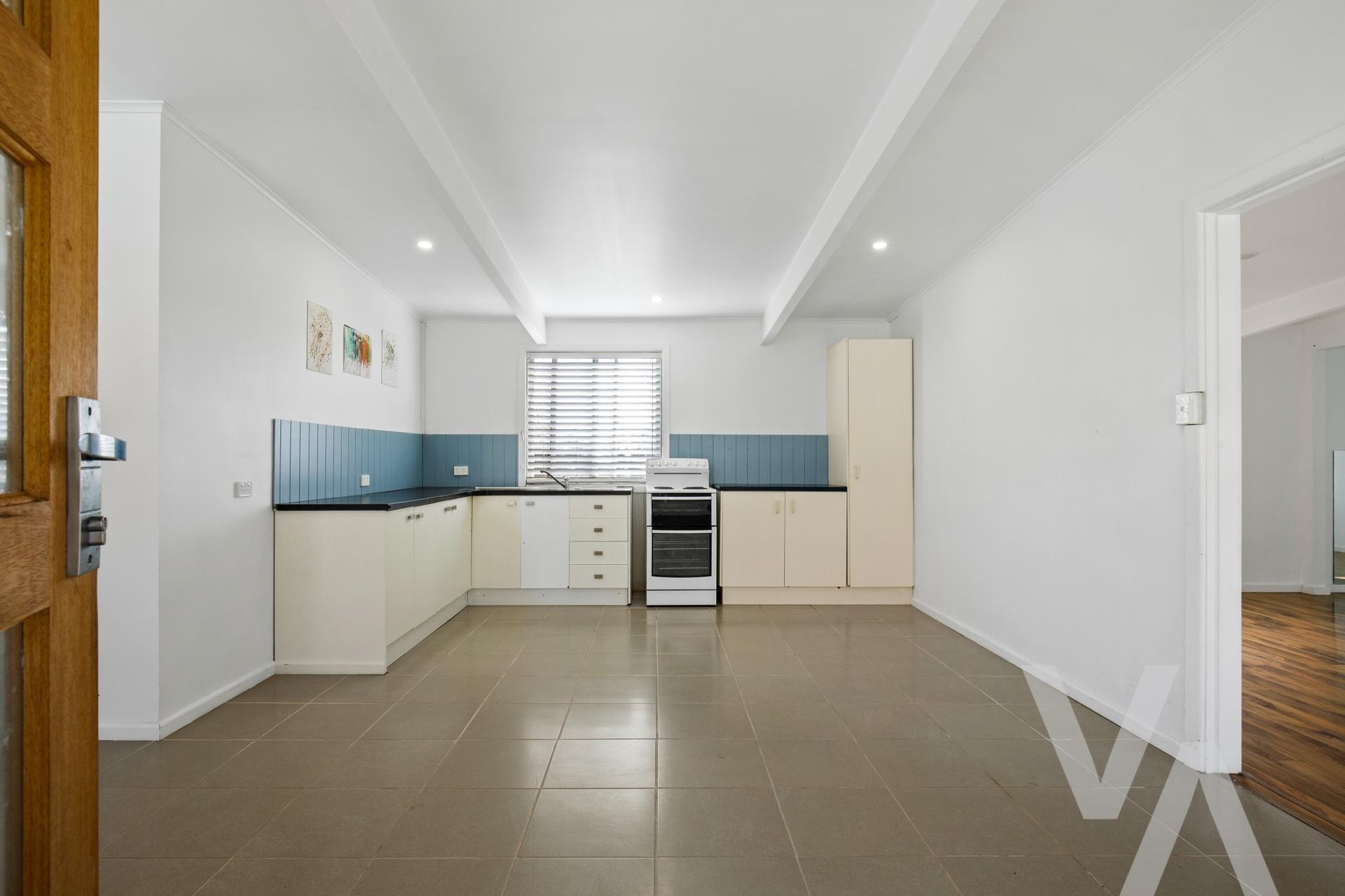7 Deane Street Belmont NSW