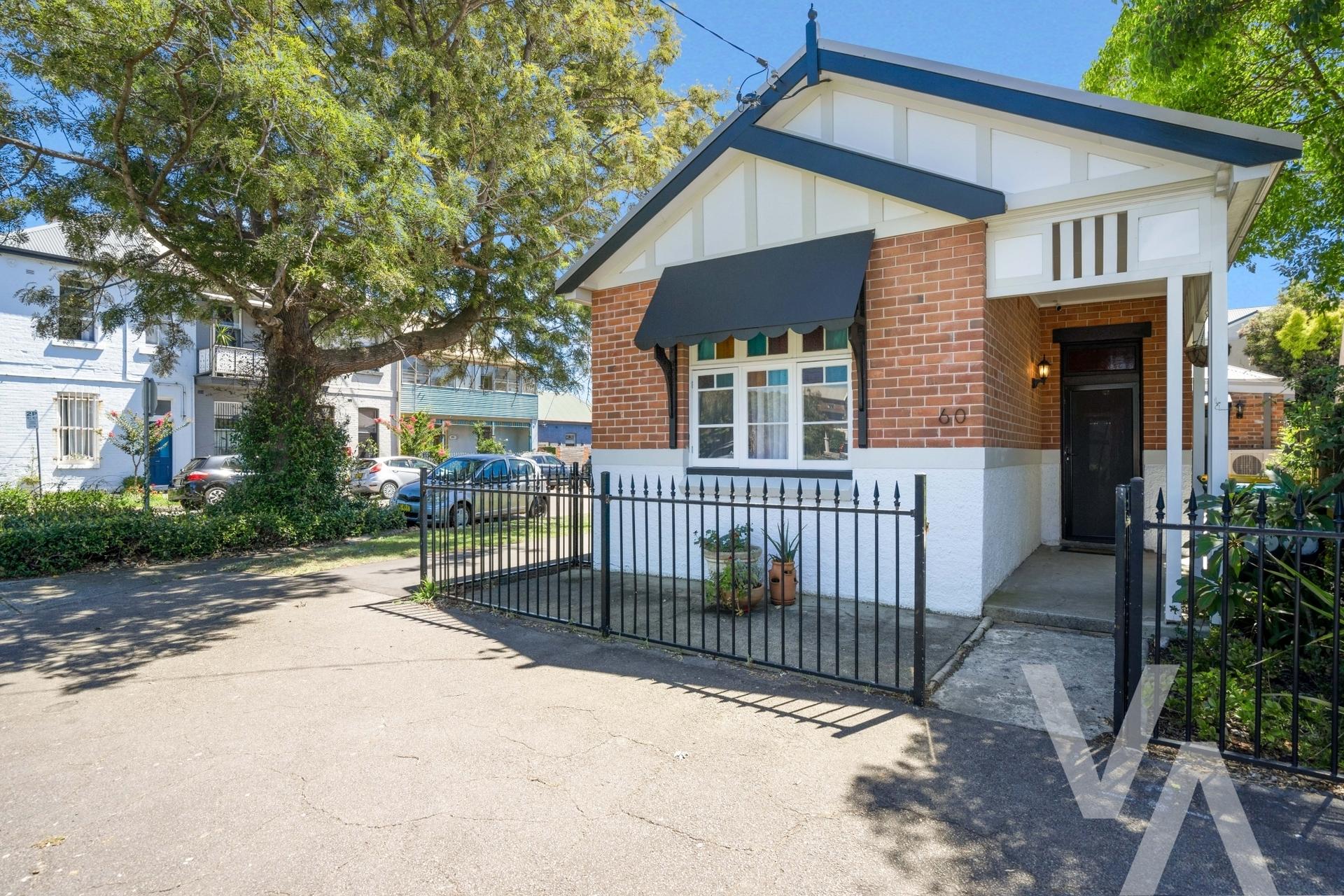 60 Parry  Street Cooks Hill NSW