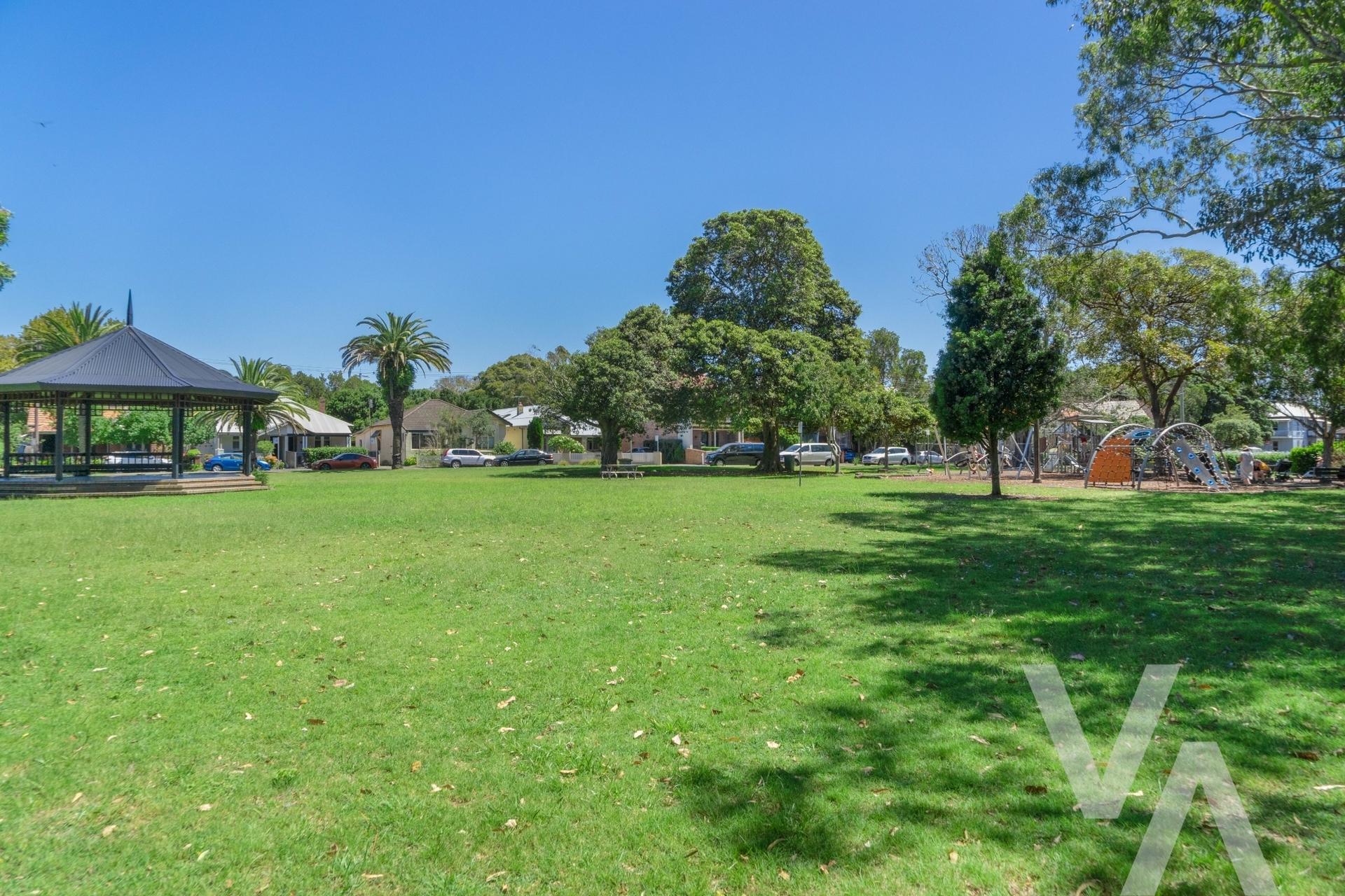 60 Parry  Street Cooks Hill NSW